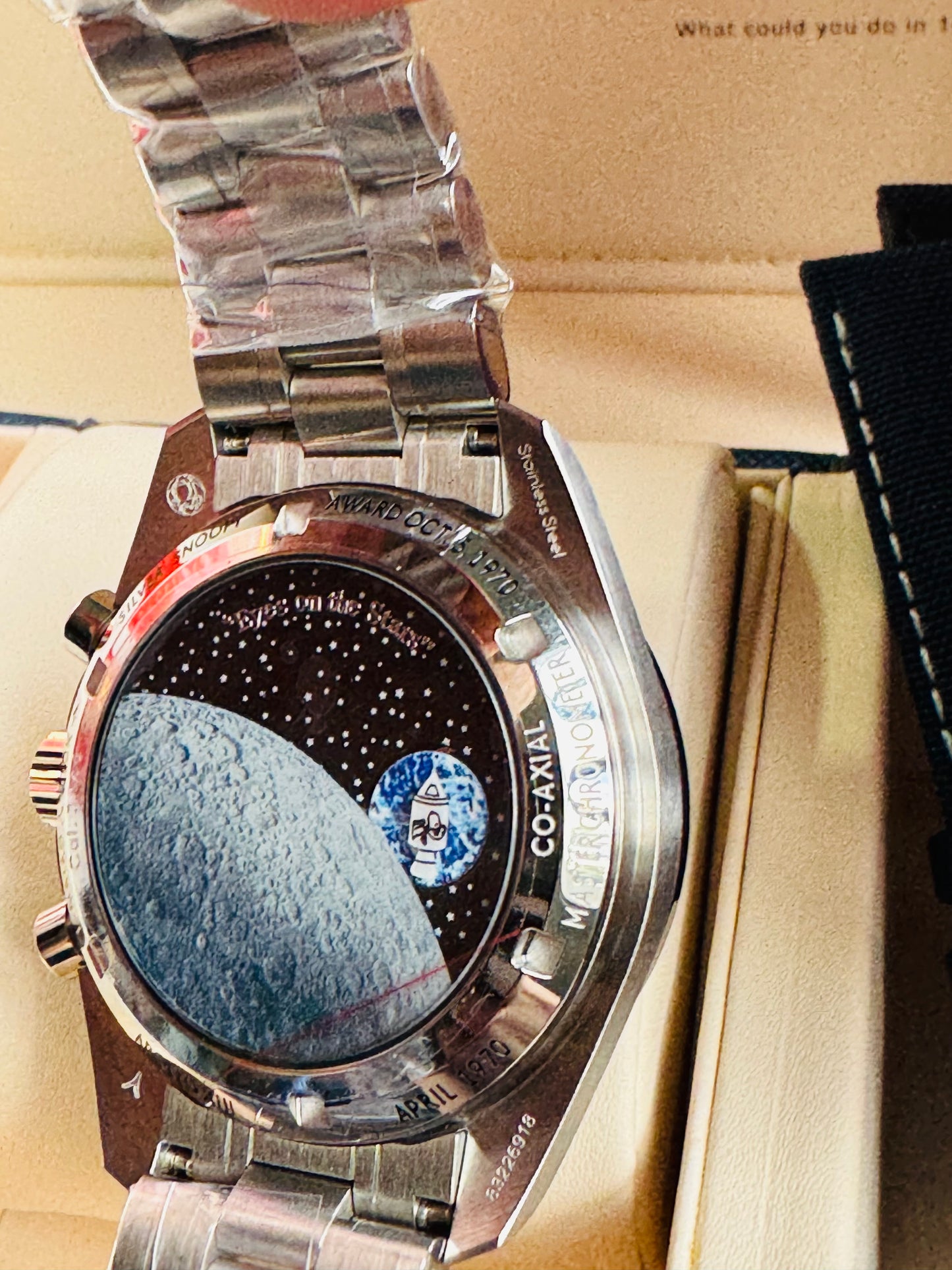 MÁXIMO LUJO!!! ESPECTACULAR DISEÑO OMEGA APOLLO XIlI- AUTOMÁTICO MECÁNICO-SPEED MASTER-PROFESSIONAL-EYES ON THE STARS- ORIGINAL MOVIMIENTO MECÁNICO TIERRA Y CÁPSULA ESPACIAL SNOOPY APOLLO XIII