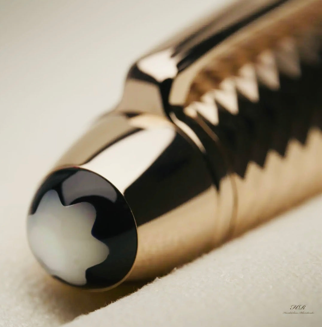 Hermosa y SOLD OUT desde hace Años Montblanc Solitaire Pluma Estilográfica MONT BLANC Geométric LeGrand 18K Mediano- Cajas Etcétera
