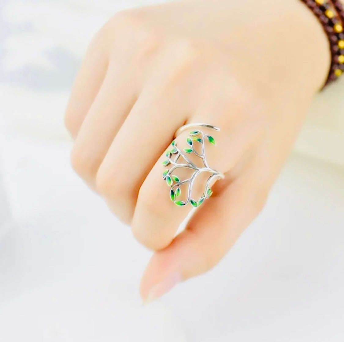 Hermoso anillo de plata Con Incrustaciones de Piedras-Unisex-Initalla-Hipoalergenico! Perfecto para regalo