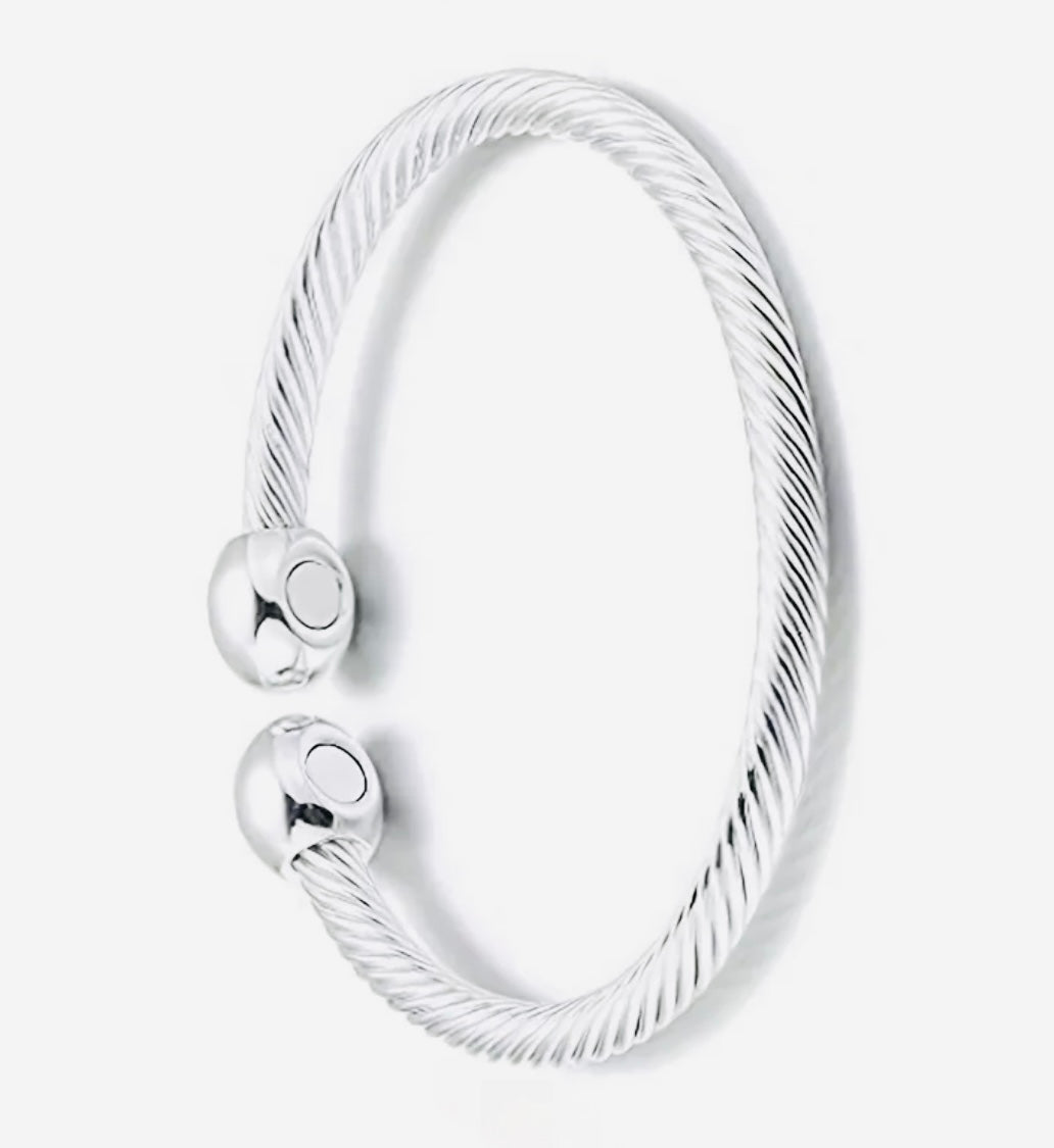 Hermosas Pulseras Magnéticas 🧲 Disponibles en 3 Tonos Diferentes Cuidé su Salud!