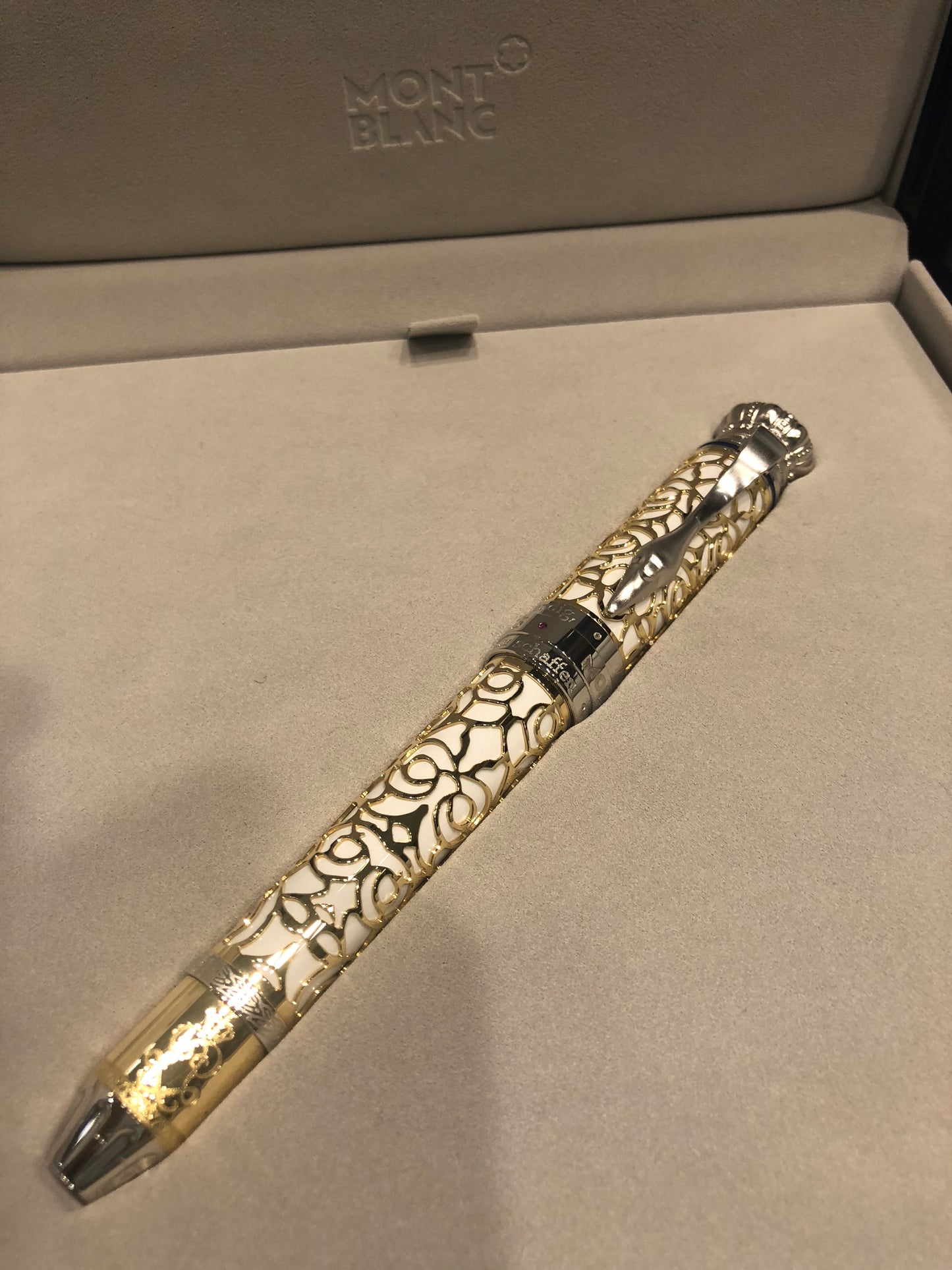 Única en México Pluma Fuente Ludwig II Oro Macizo 18K. Platino Marfil dé Mamut una Verdadera Obra de Arte Completamente Nueva y sin Entintar