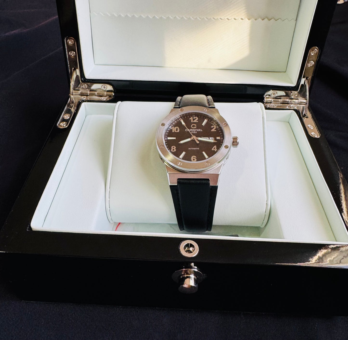 IMPECABLE RELOJ AUTOMÁTICO MECÁNICO DE GRAN CALIDAD MOVIMIENTO JAPONÉS MIYOTA-21 JOYAS- CRISTAL ZAFIRO-FECHADOR-SEMANARIO-A PRUEBA DE AGUA 30 MT. 💯% ORIGINAL