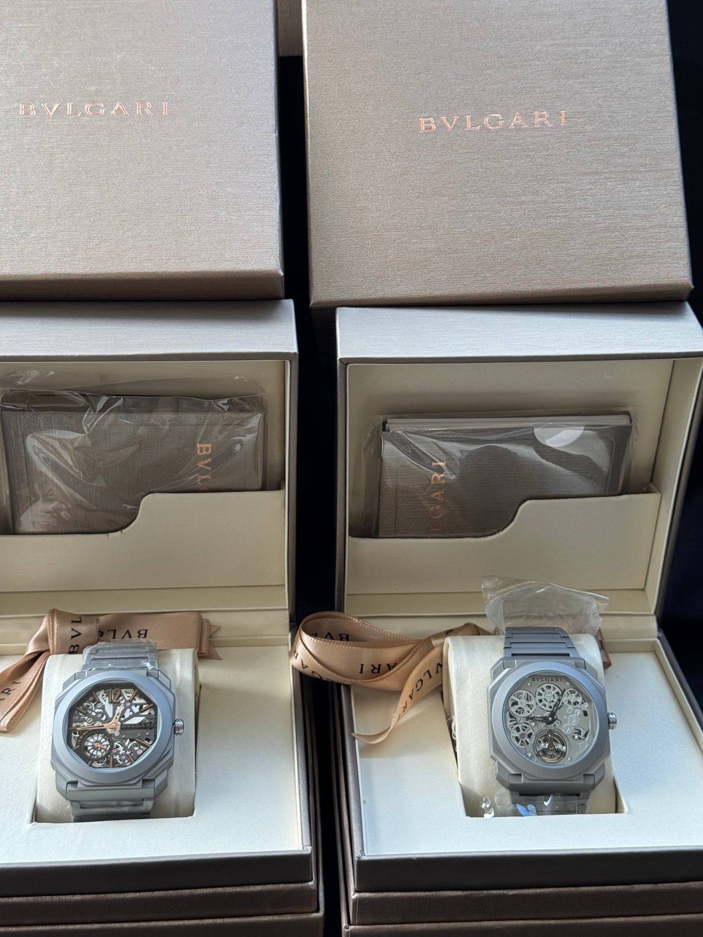 LUJOSO DISEÑO RELOJ AUTOMÁTICO MECÁNICO BVLGARI OCTO ELEGANCIA Y DISTINCIÓN