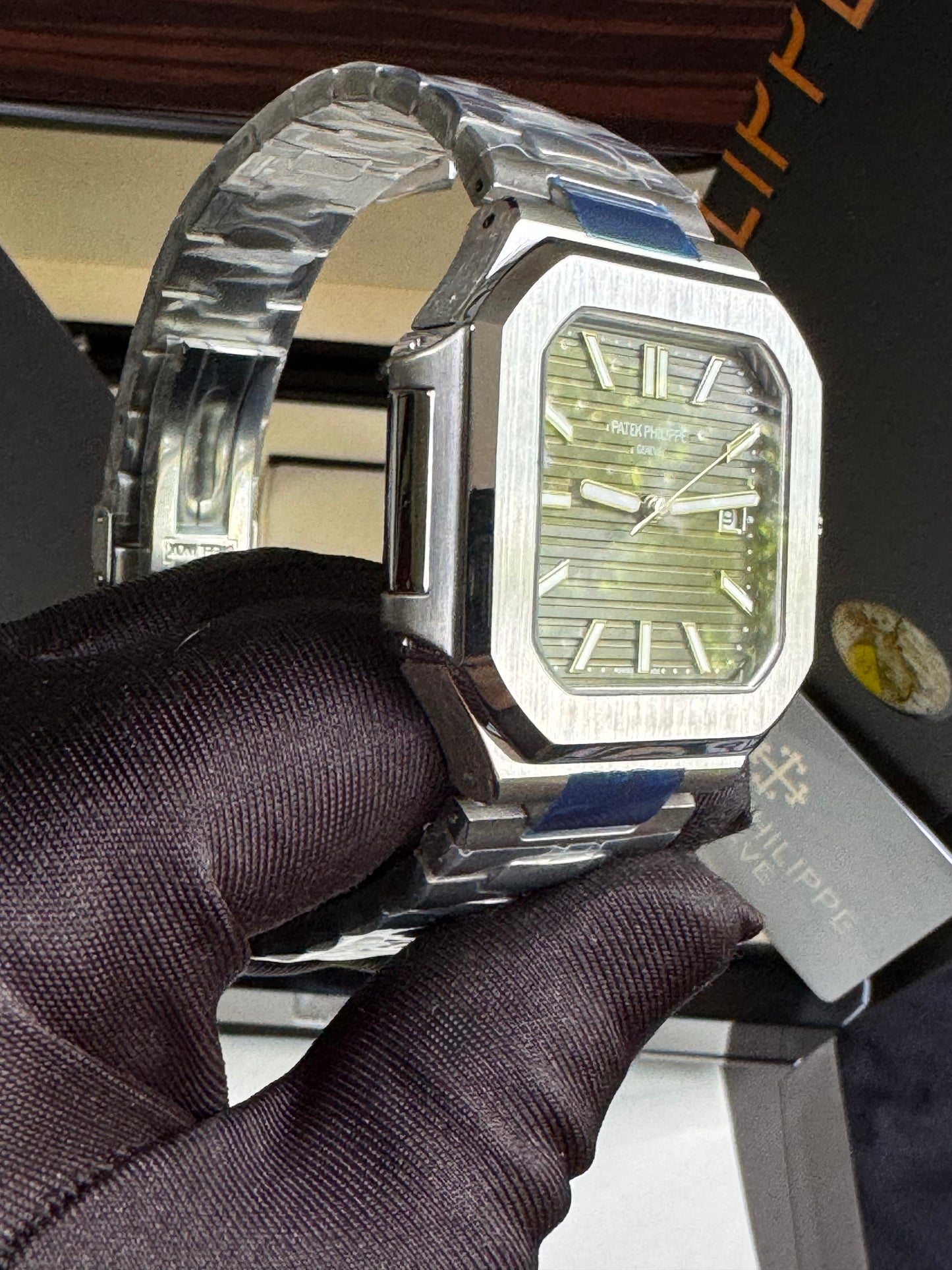 EXCLUSIVO RELOJ PATEK PHILIPPE AUTOMÁTICO- FECHADOR- JOYAS 💎- CRISTAL ZAFIRO- LUMINOSO- ÚLTIMO Y MÁS NUEVO DISEÑO!!!
PRECIO: A TRATAR 

No se hacen Envíos 🚚 

Ventas solo en Cancún 

Información por WHATSAPP 99 81 92 84  65