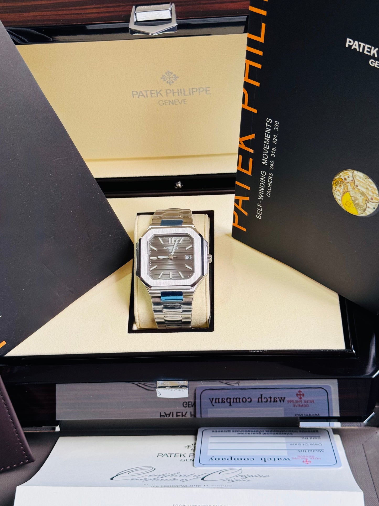 EXCLUSIVO RELOJ PATEK PHILIPPE AUTOMÁTICO- FECHADOR- JOYAS 💎- CRISTAL ZAFIRO- LUMINOSO- ÚLTIMO Y MÁS NUEVO DISEÑO!!!
PRECIO: A TRATAR 

No se hacen Envíos 🚚 

Ventas solo en Cancún 

Información por WHATSAPP 99 81 92 84  65