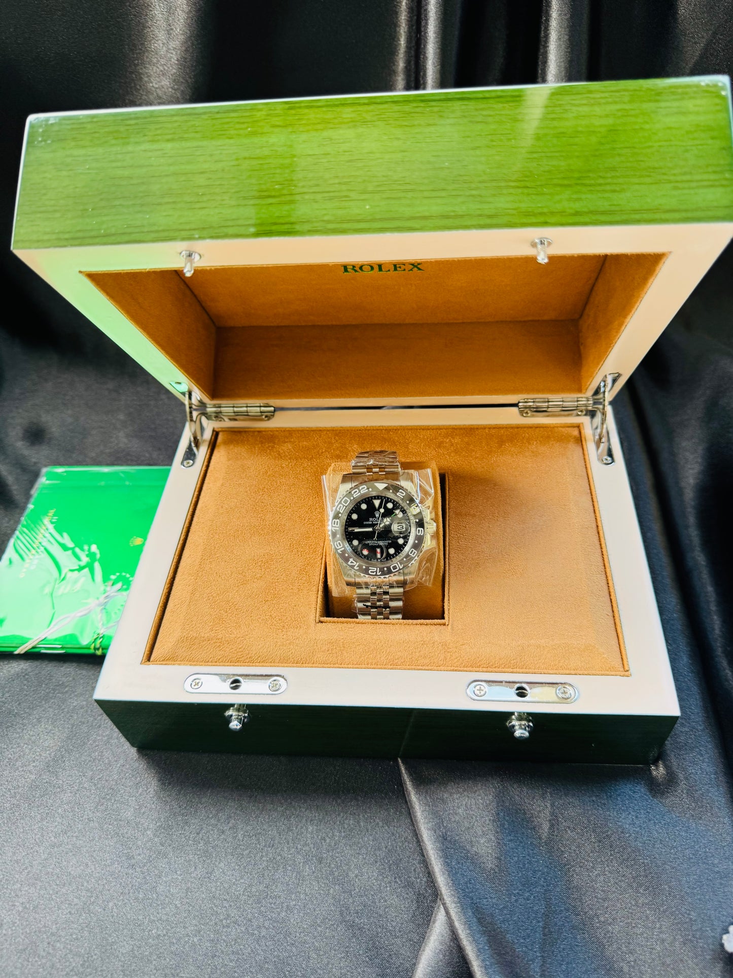FAMOSO RELOJ AUTOMÁTICO MECÁNICO BRUCE WAYNE-GMT MASTER OYSTER PERPETUAL 2 ZONAS HORARIAS