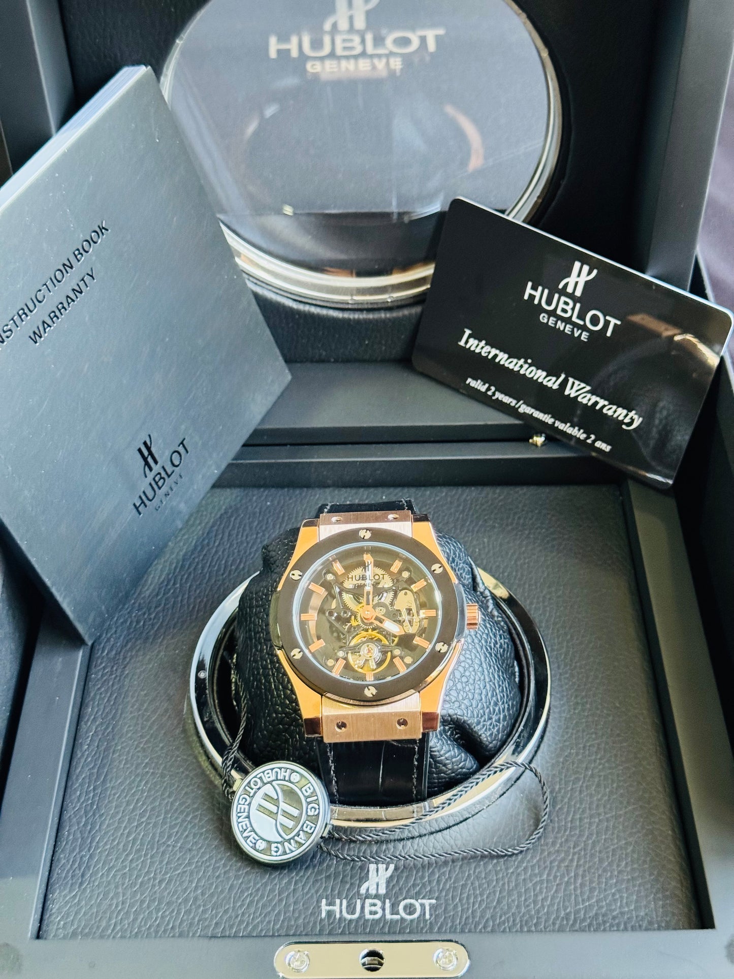 ESPECTACULAR RELOJ HUBLOT SKELETON AUTOMÁTICO MECÁNICO- CRISTAL ZAFIRO MÁXIMO LUJO!!!

PRECIO: A TRATAR 

VENTAS SOLO EN CANCÚN 

INFORMACION POR WhatsApp 99 81 92 84 65.

NO SE HACEN ENVÍOS 🚚