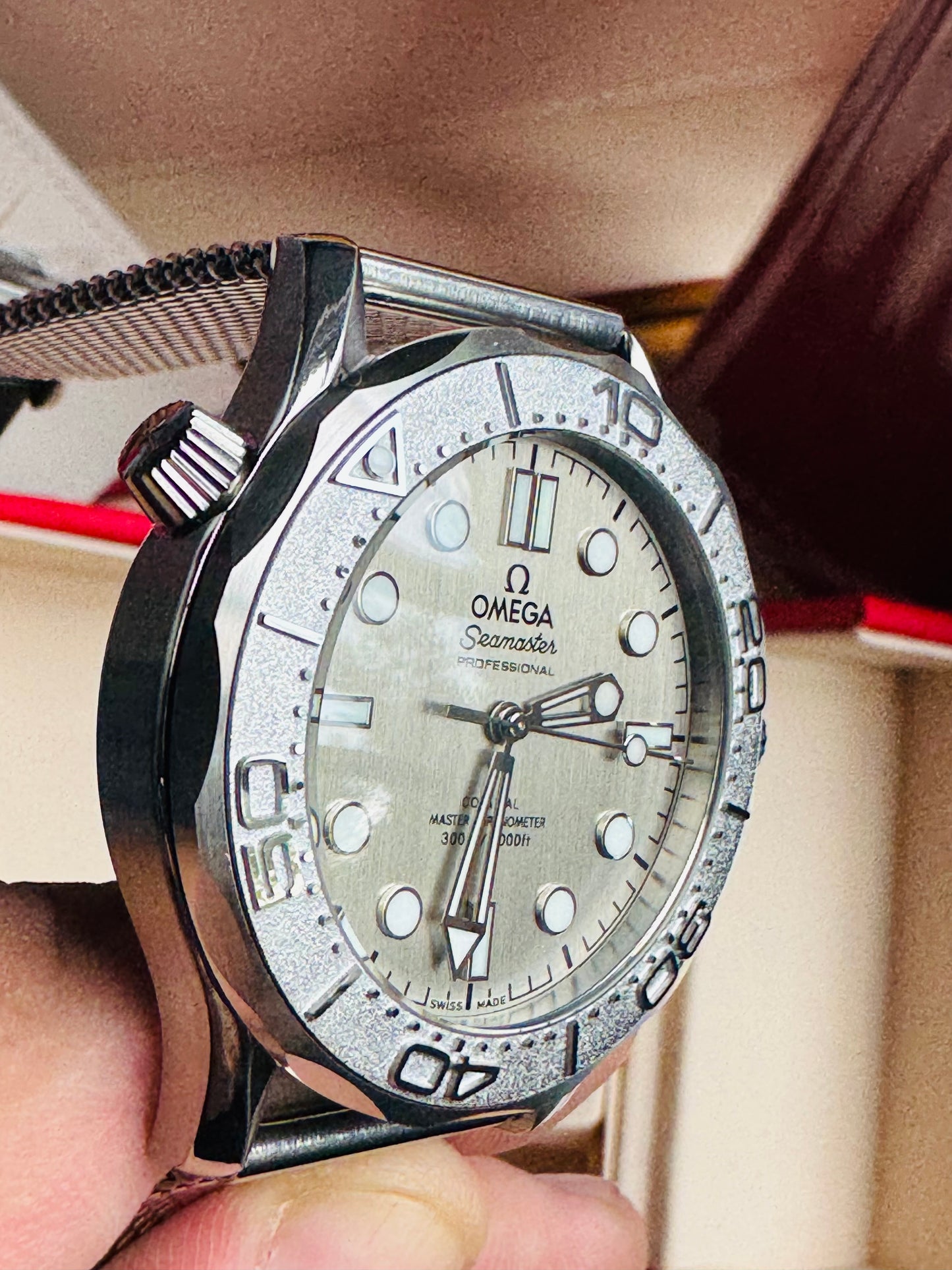 HERMOSO RELOJ AUTOMÁTICO MECÁNICO OMEGA SEAMASTER ACABADO DIAMANTADO