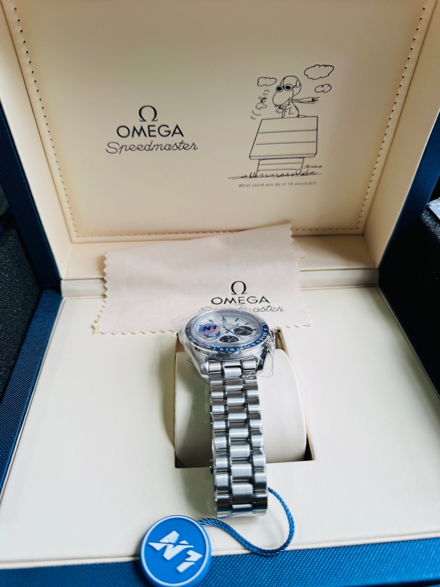 MÁXIMO LUJO!!! ESPECTACULAR DISEÑO OMEGA APOLLO XIlI- AUTOMÁTICO MECÁNICO-SPEED MASTER-PROFESSIONAL-EYES ON THE STARS- ORIGINAL MOVIMIENTO MECÁNICO TIERRA Y CÁPSULA ESPACIAL SNOOPY APOLLO XIII