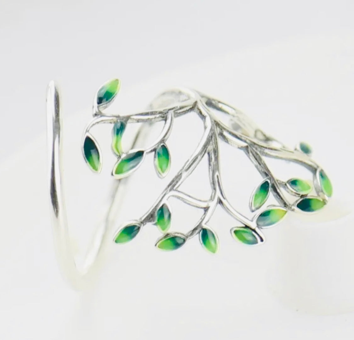 Hermoso anillo de plata Con Incrustaciones de Piedras-Unisex-Initalla-Hipoalergenico! Perfecto para regalo