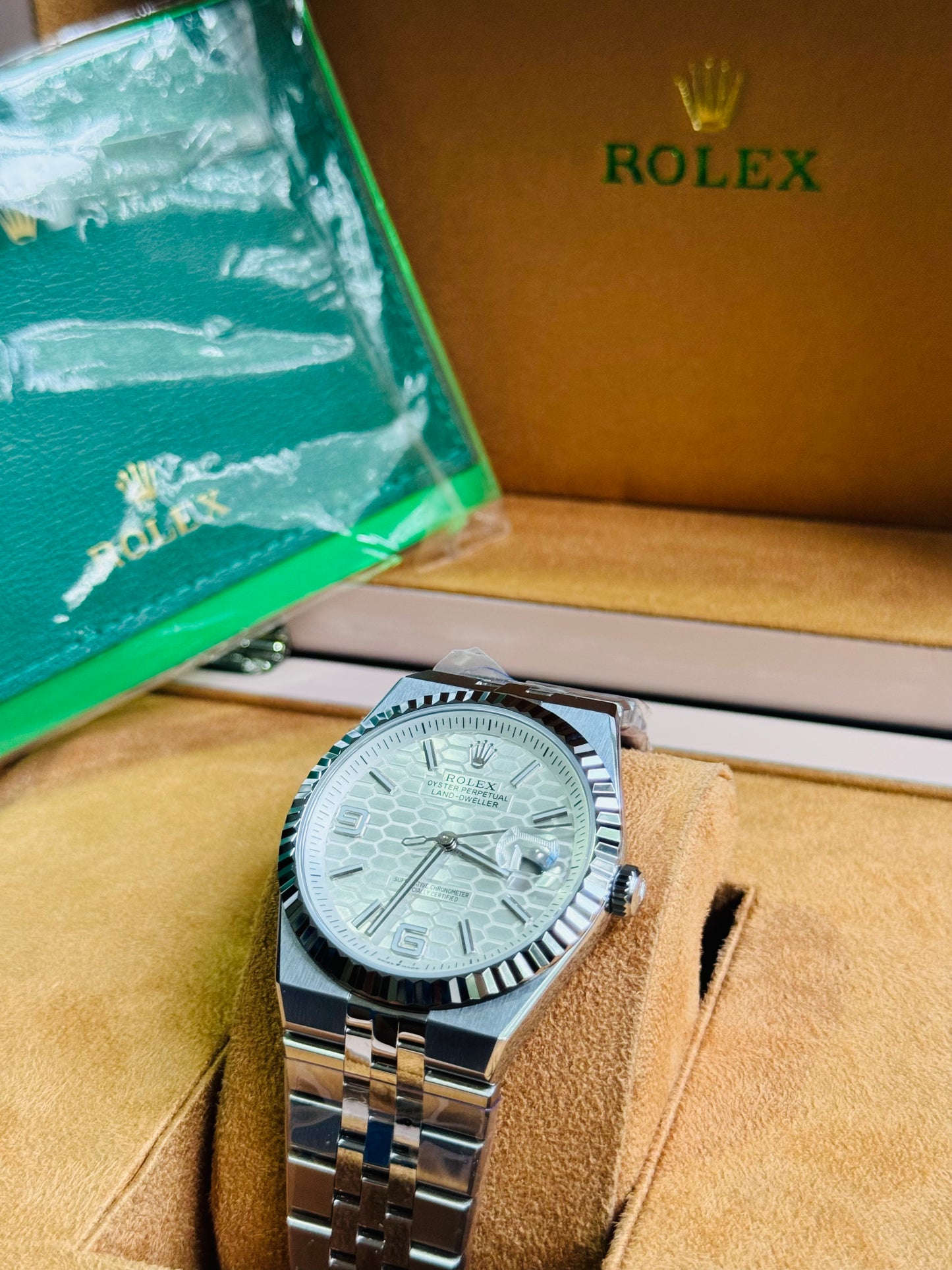ÚNICO Y EXCLUSIVO RELOJ ROLEX OYSTER PERPETUAL LAND DWELLER- FECHADOR-39 JOYAS 💎 -CRISTAL ZAFIRO- ULTIMO MODELO Y DISEÑO! MÁXIMA ELEGANCIA!!!