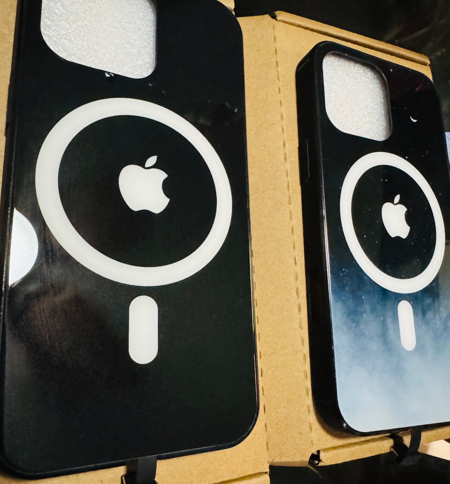 Originales Fundas Protectoras con Luz Inteligente Personaliza tu celular IPhone 15 Pro Max