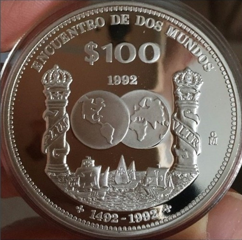 HERMOSA MONEDA COLUMNARIA 1992 $100
pesos
SERIE IBERO
CASA DE MONEDA DE MEXICO
NUEVA, EN EXCELENTE CONDICION CAPSULA ORIGINAL
Ganadora en 1992 de la "Moneda mas Bella de la serie Iberoamericana".
Medidas: 40 milímetros
Material: Plata
Ley: 0.925
Peso gr:
