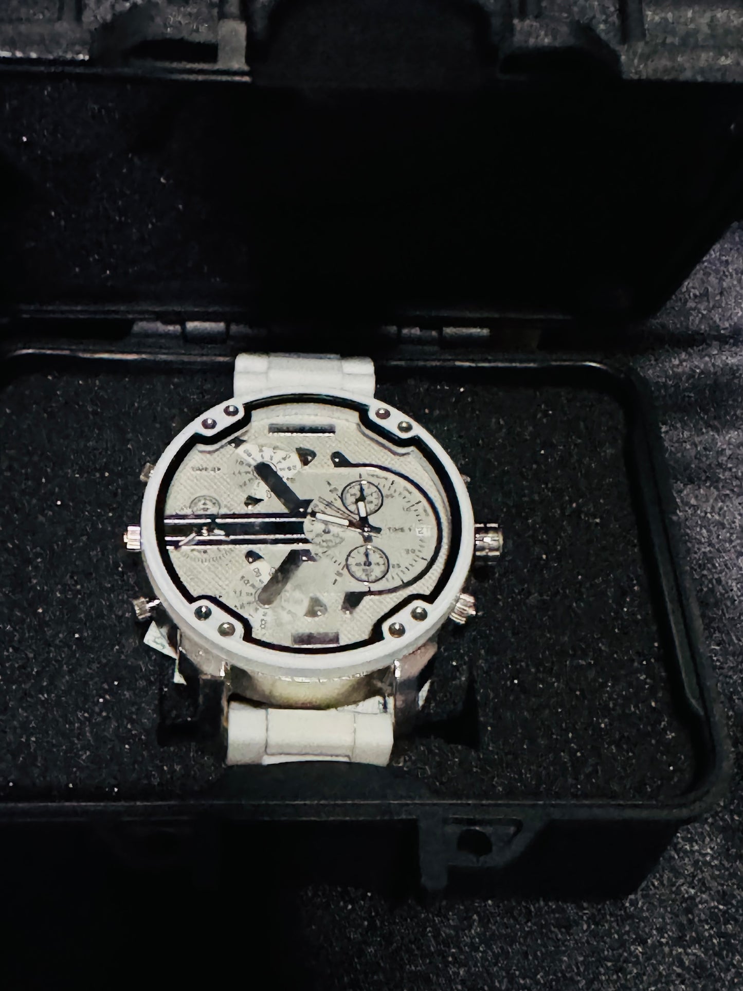 Reloj MR DADDY Diesel Grande y Pesado ! Disponible en 7 Modelos Diferentes!

Información por WhatsApp 99 81 92 84 65


NOTA:

No se hacen envíos 🚚  📦 💨!

Las Ventas son solo en Cancún

Nuestro Lema: No somos Números!