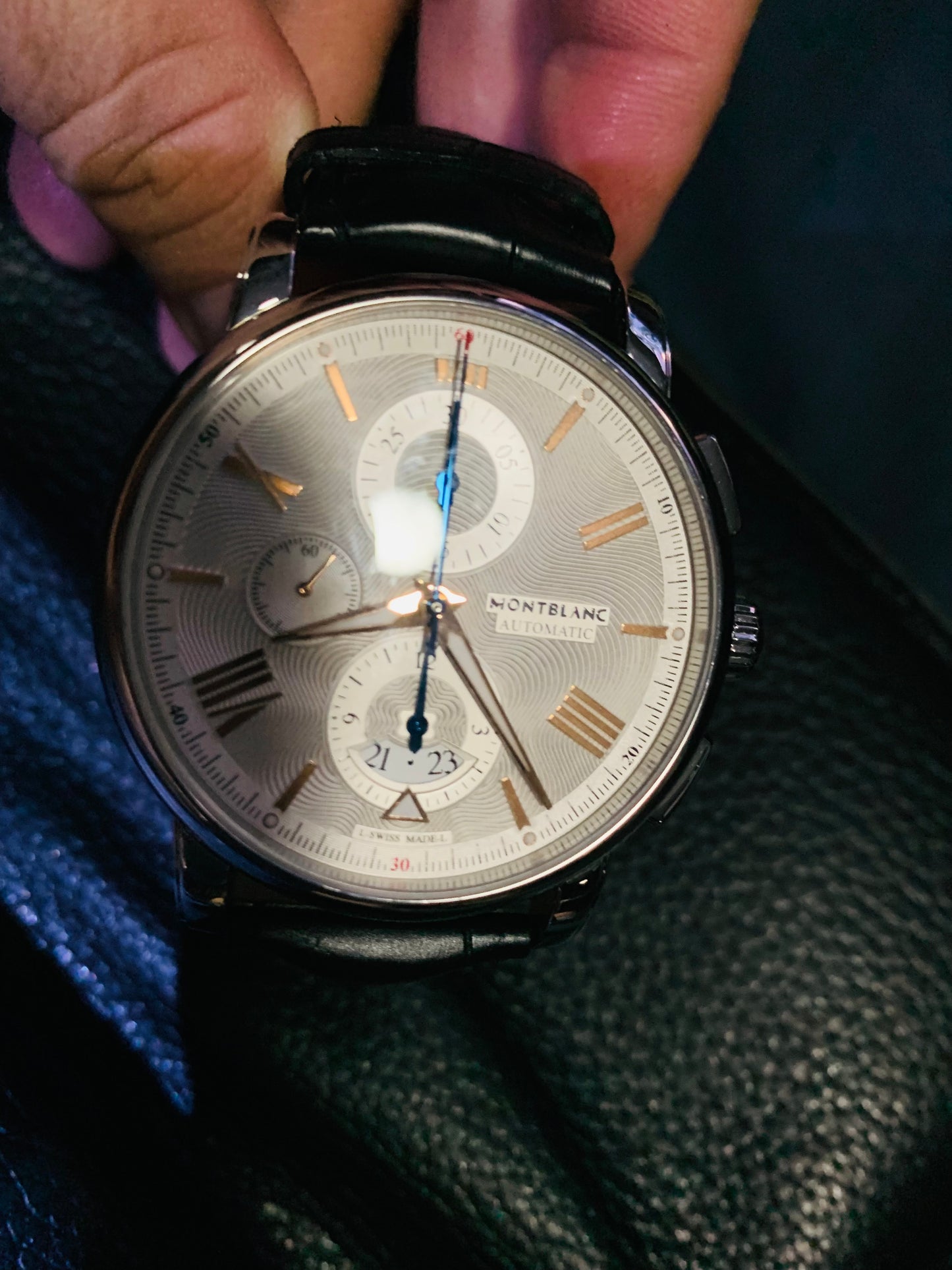 Máxima Elegancia Reloj 💯% Original Automático Mecánico Star Light! 25 Joyas 💎 Carátula Texturizada Blanca Manecillas Y Diales en Oro 18K Cronógrafo-Cronómetro- Fechador-Etcétera