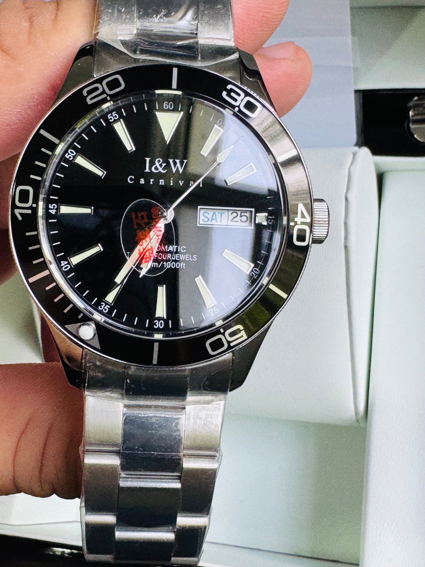 HERMOSO RELOJ AUTOMÁTICO MECÁNICO-BUCEO 1,000 FT-FECHADOR-DÍA SEMANA-CRISTAL ZAFIRO-24 JOYAS 💎-3 ATM -💯% ORIGINAL