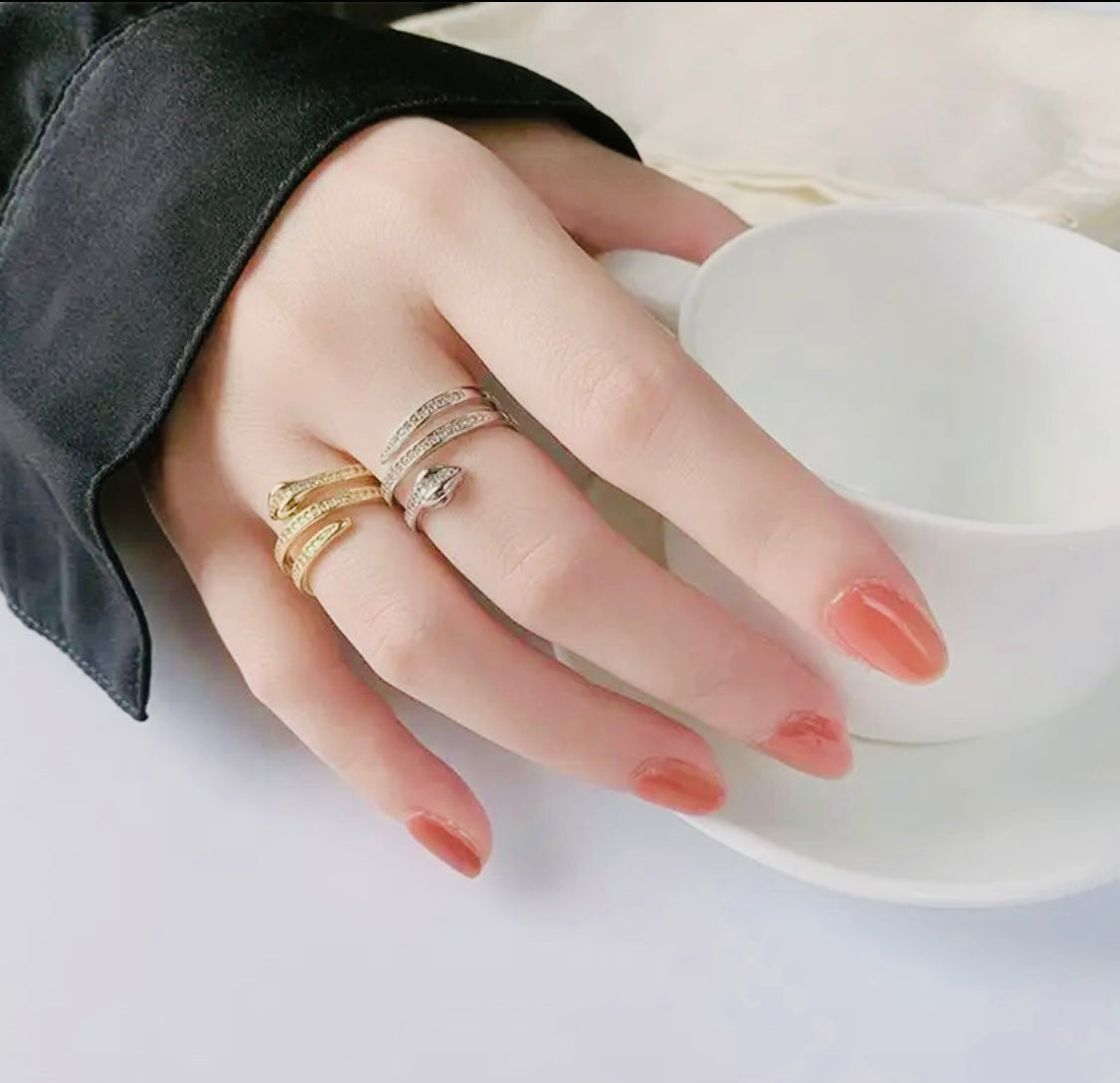Hermoso Anillo Unitalla- Unisex- Hipoalergenico- Perfecto para Regalo! Favor de pedir información por WhatsApp al 99 81 92 84 65