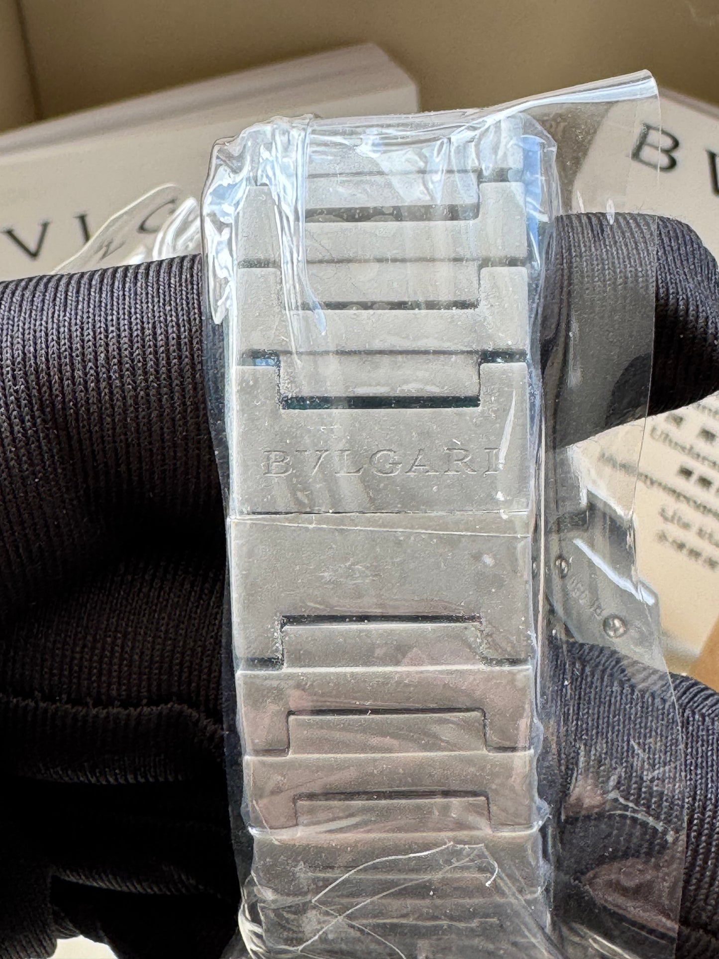 LUJOSO DISEÑO RELOJ AUTOMÁTICO MECÁNICO BVLGARI OCTO ELEGANCIA Y DISTINCIÓN