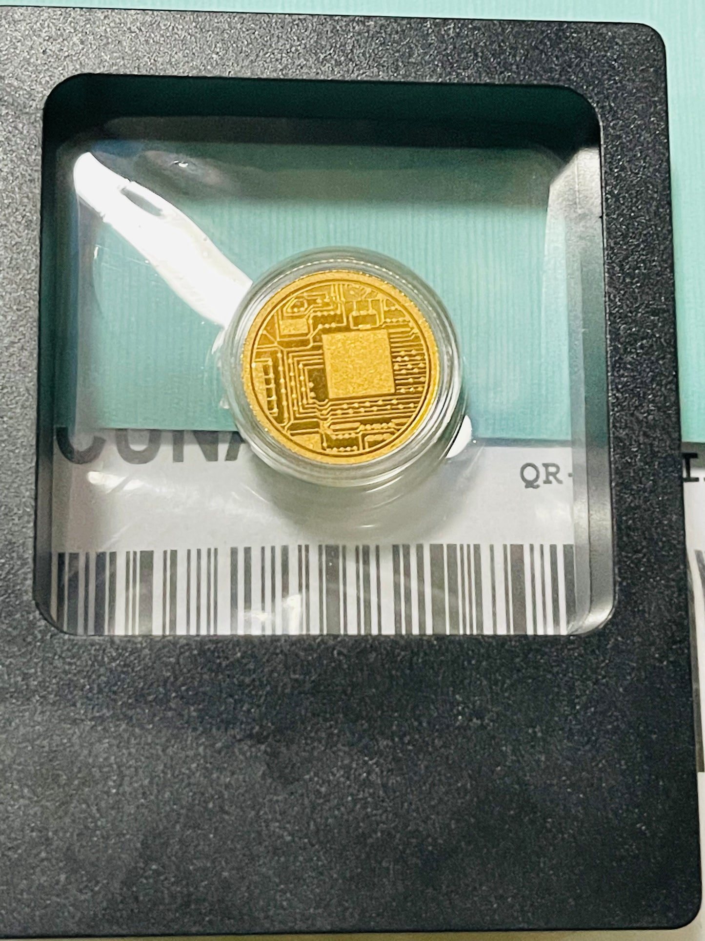 Increíble y Único Bitcoin de Oro Puro 24k. Sin Aleaciones Creado por Famoso Artista Gemólogo Sur Koreano en su Laboratorio!