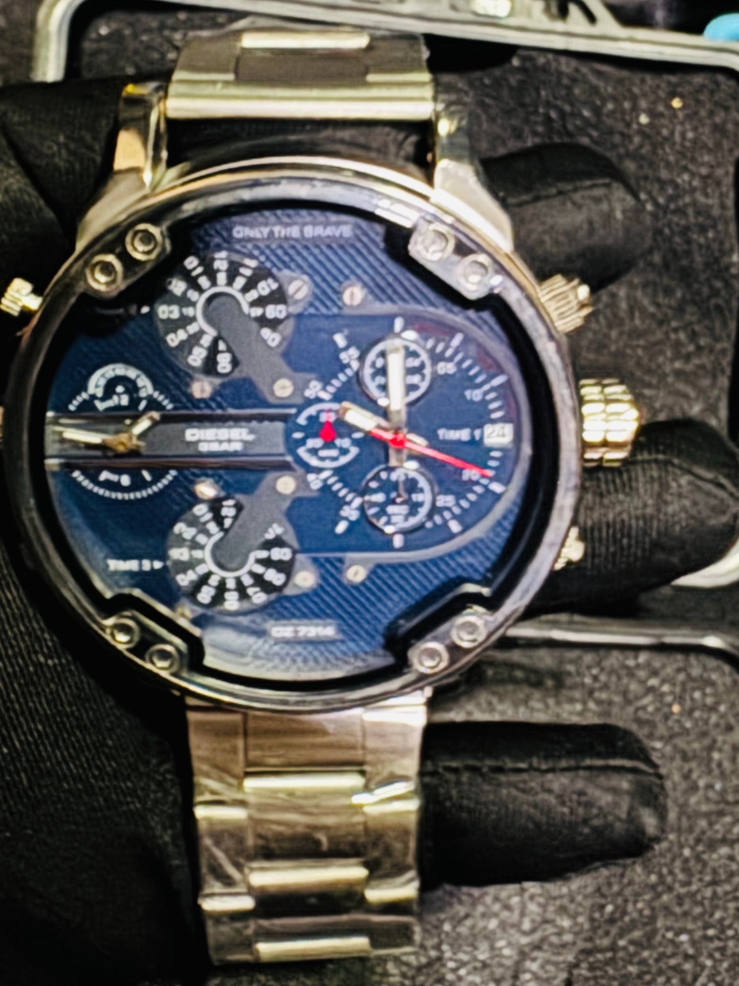 Reloj MR DADDY Diesel Grande y Pesado ! Disponible en 7 Modelos Diferentes!

Información por WhatsApp 99 81 92 84 65


NOTA:

No se hacen envíos 🚚  📦 💨!

Las Ventas son solo en Cancún

Nuestro Lema: No somos Números!