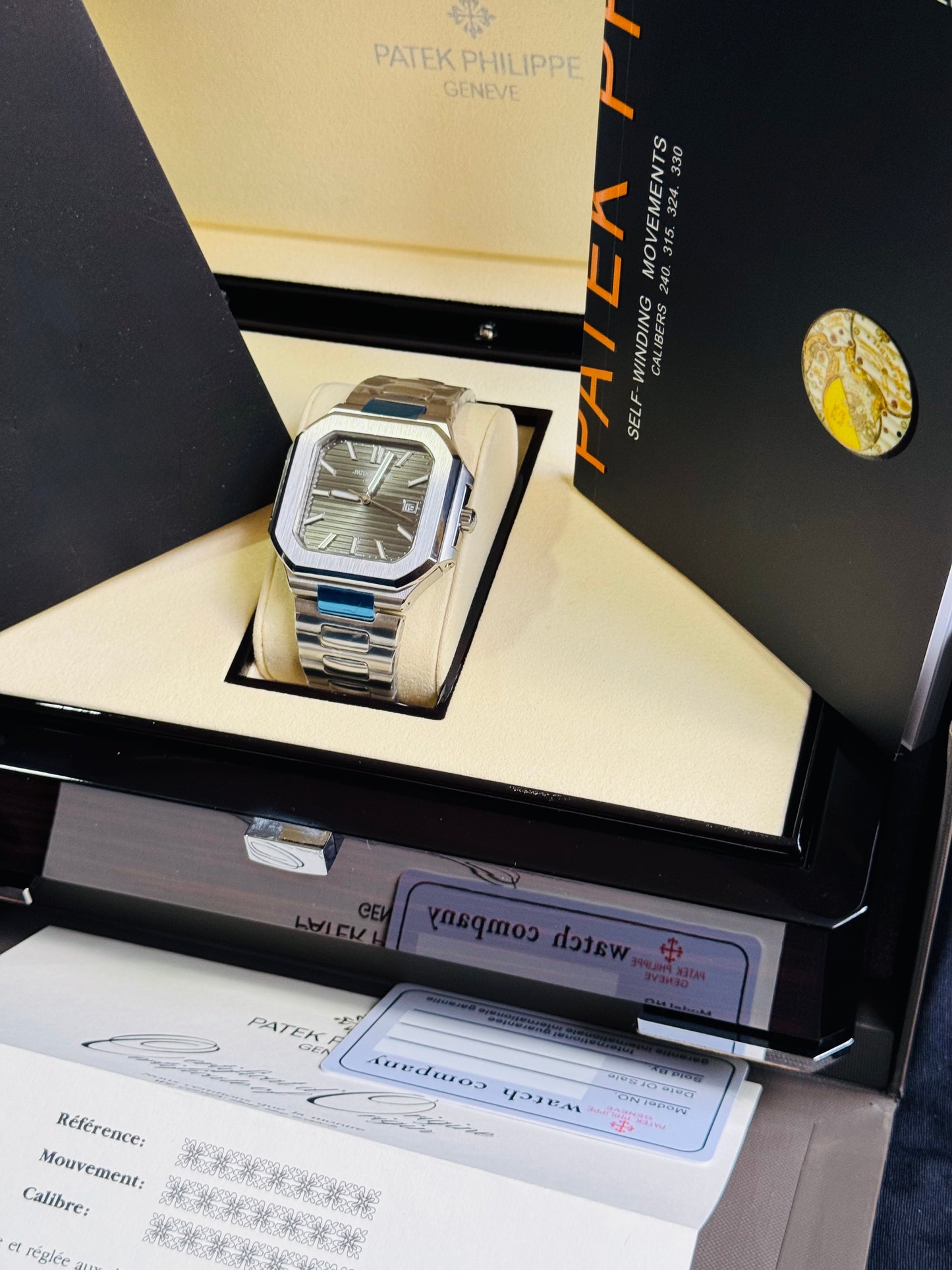 EXCLUSIVO RELOJ PATEK PHILIPPE AUTOMÁTICO- FECHADOR- JOYAS 💎- CRISTAL ZAFIRO- LUMINOSO- ÚLTIMO Y MÁS NUEVO DISEÑO!!!
PRECIO: A TRATAR 

No se hacen Envíos 🚚 

Ventas solo en Cancún 

Información por WHATSAPP 99 81 92 84  65