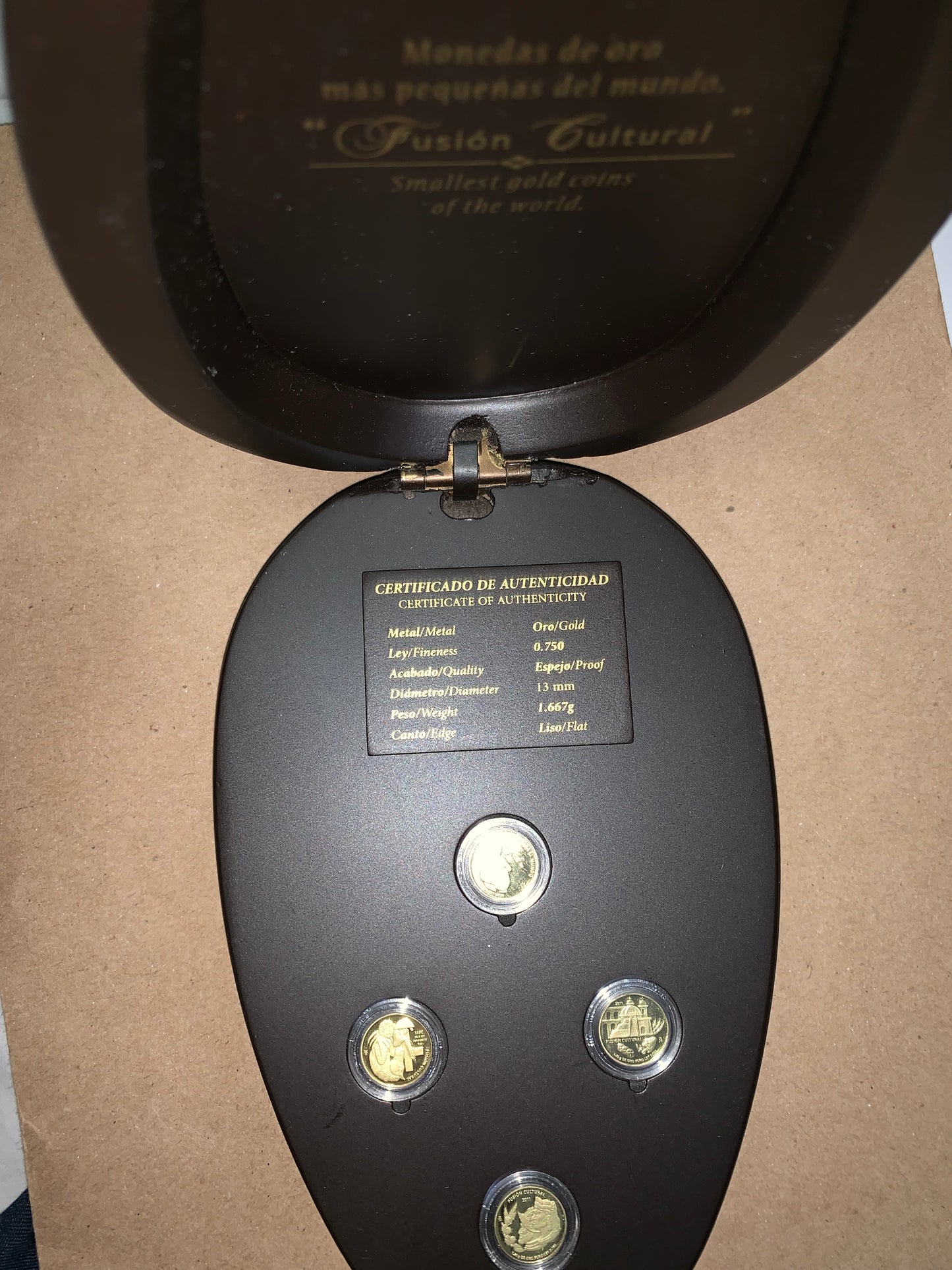 Increíble y Muy Raro Set Monedas más pequeñas de el mundo Oro 24k Caja de Grano de Cacao Nuevo sin Circular