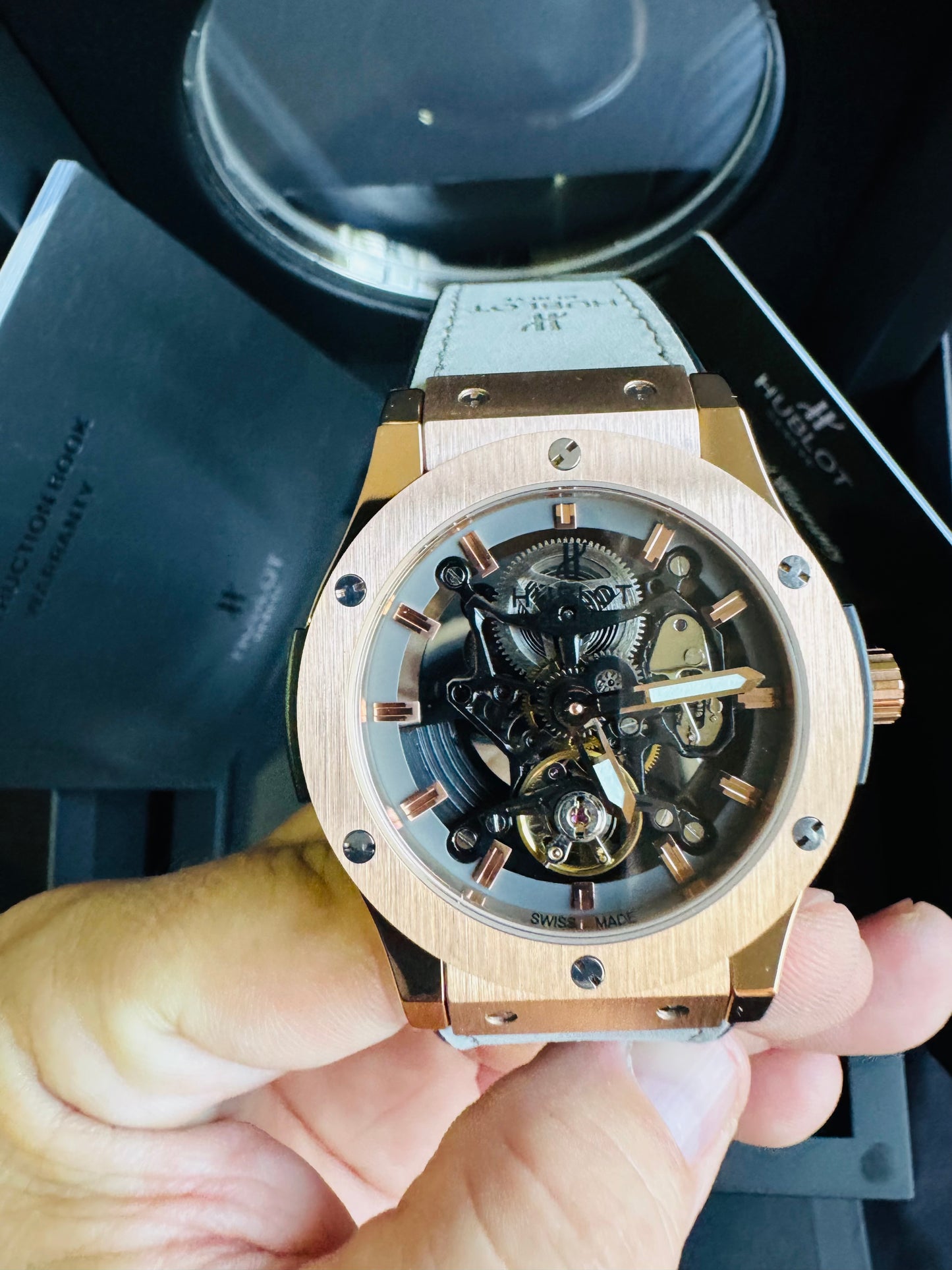 ESPECTACULAR RELOJ HUBLOT SKELETON AUTOMÁTICO MECÁNICO- CRISTAL ZAFIRO- ETC;