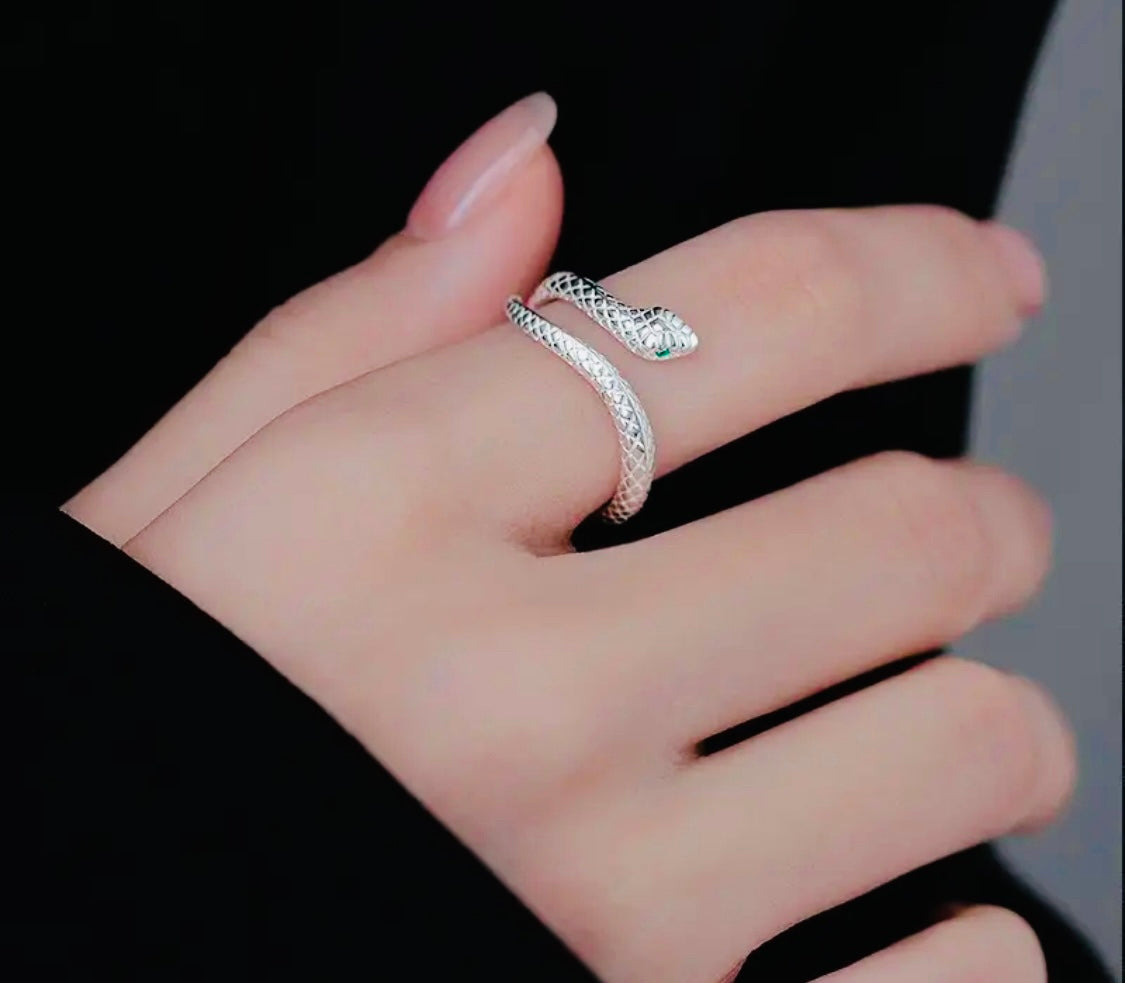 Bonito anillo Unitalla- Unisex- Hipoalergenico -Perfecto para Regalo