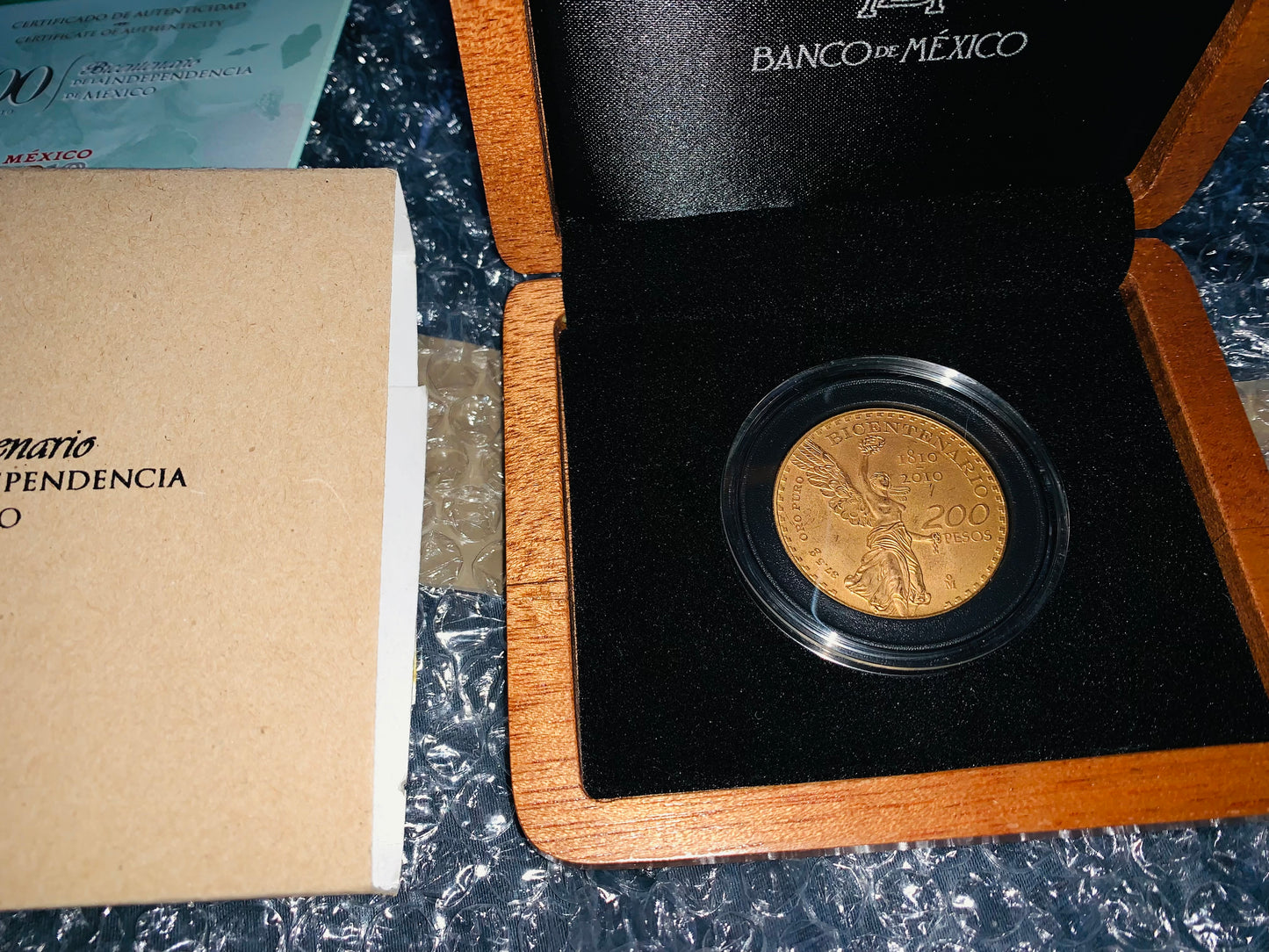 Exclusivo Bicentenario de Oro Puro 24K. Color Champágne Alto Valor Numismático
