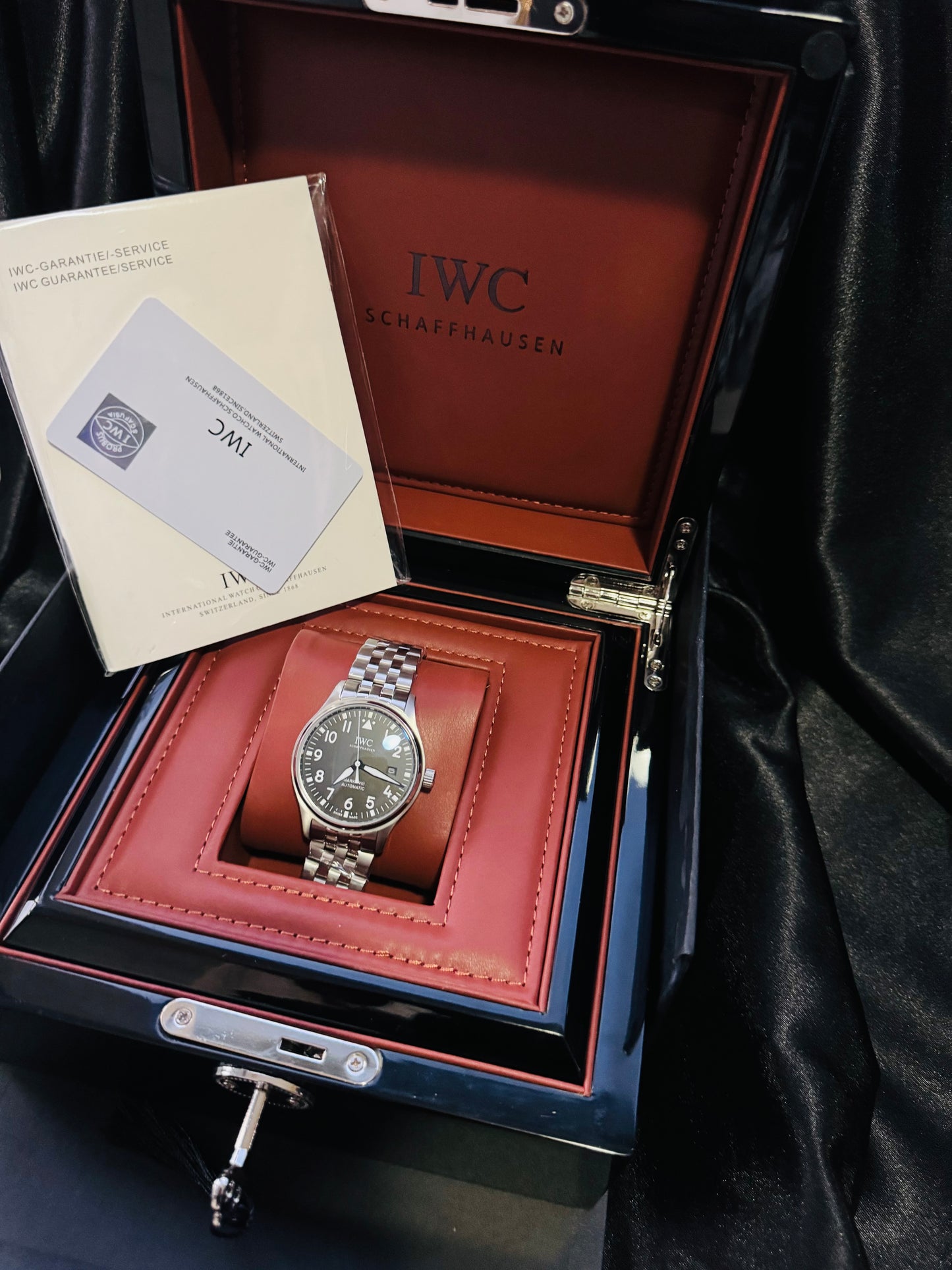 ELEGANTE Y EXCLUSIVO RELOJ AUTOMÁTICO IWC PILOTS WATCH