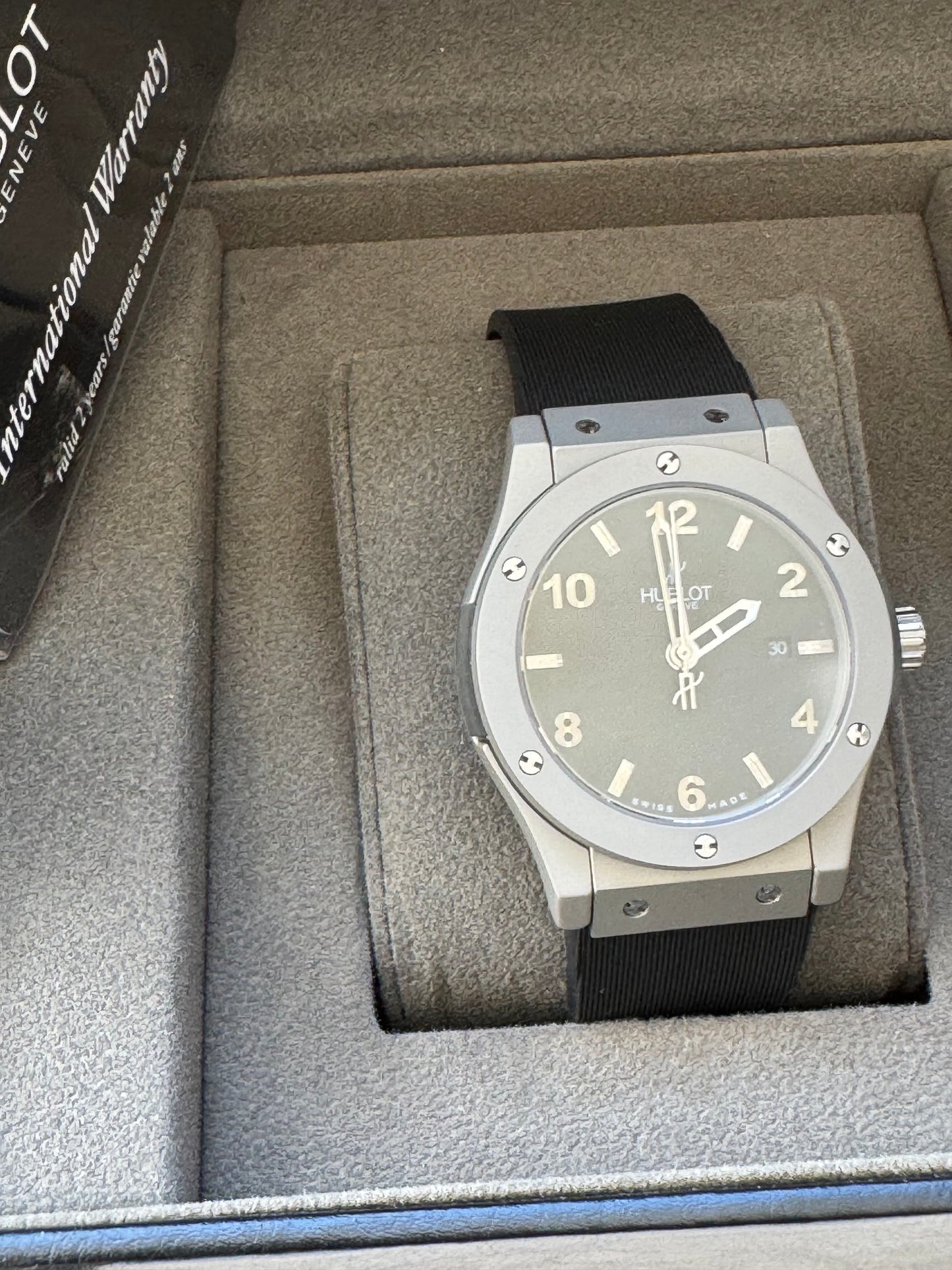ELEGANTE Y SOFISTICADO DISEÑO RELOJ AUTOMÁTICO MECÁNICO HUBLOT EDICIÓN ESPECIAL CLÁSSIC FUSION