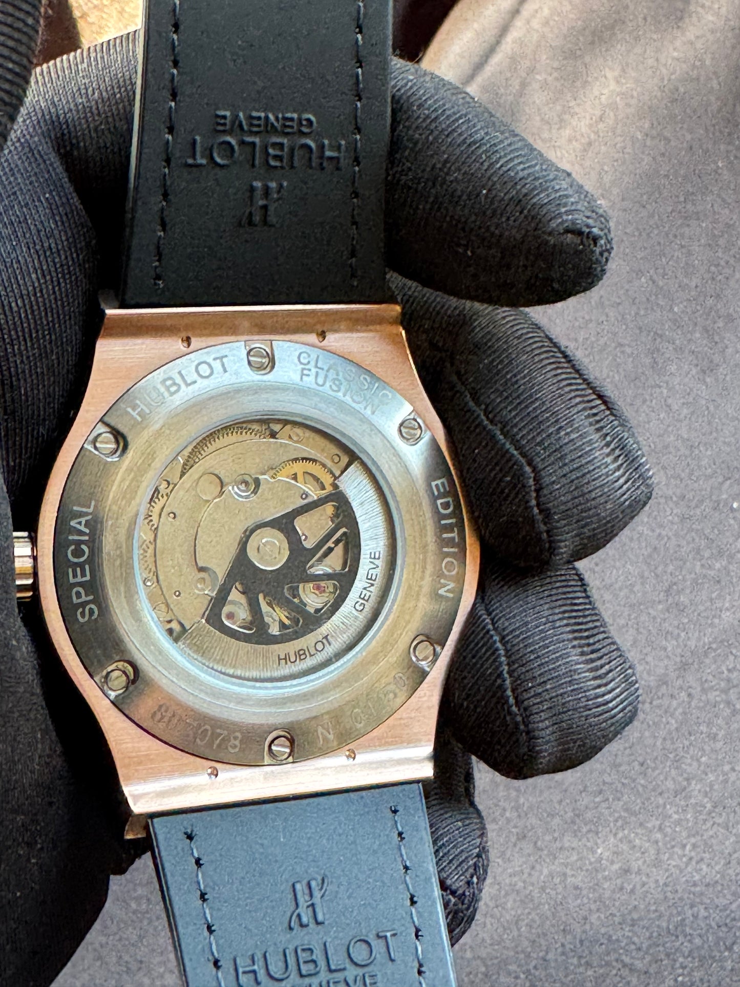MÁXIMO LUJO RELOJ AUTOMÁTICO MECÁNICO HUBLOT - FECHADOR-CALIDAD Y DISEÑO!!!
INFORMACIÓN POR WhatsApp 99 81 92 84 65

PRECIO A TRATAR 

NOTA:

No se hacen envíos 🚚  📦 💨!

Las Ventas son solo en Cancún