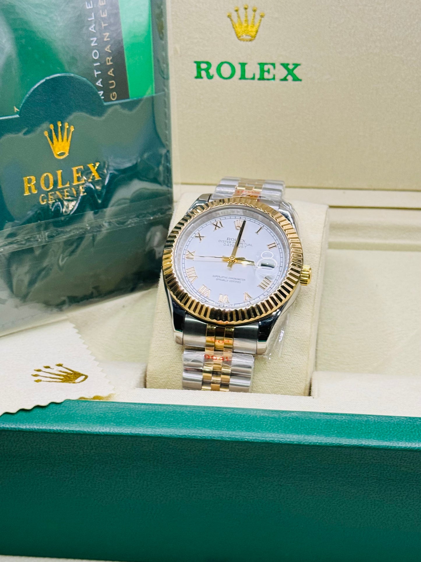 Clásico y Elegante Reloj Automático Mecánico OYSTER PERPETUAL-Luminoso-Fechador Favor de Pedir Información por WhatsApp al 99 81 92 84 65