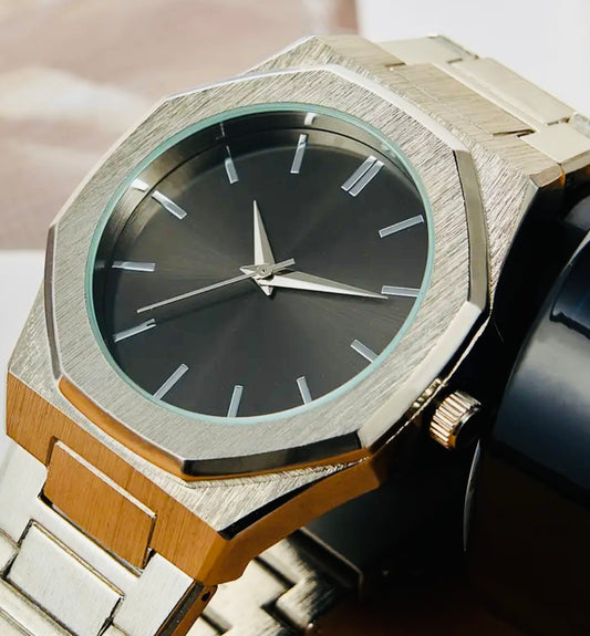 Hermoso Reloj Automático Mecánico 100% Original - Gran Calidad a un Excelente Precio!

Favor de Pedir información por WhatsApp al 99 81 92 84 65