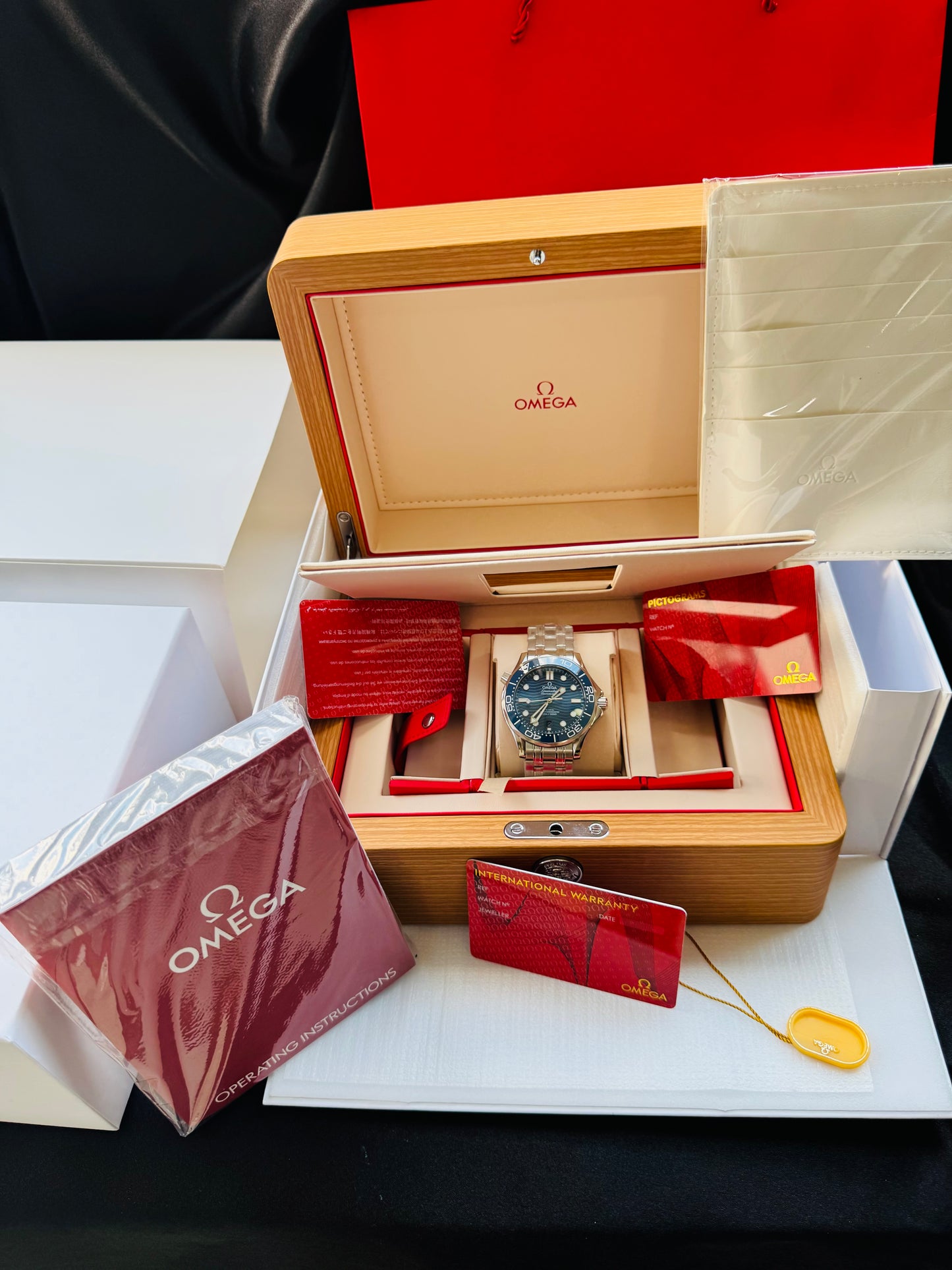 HERMOSO RELOJ OMEGA SEA MASTER AUTOMÁTICO ELEGANTE Y CASUAL!