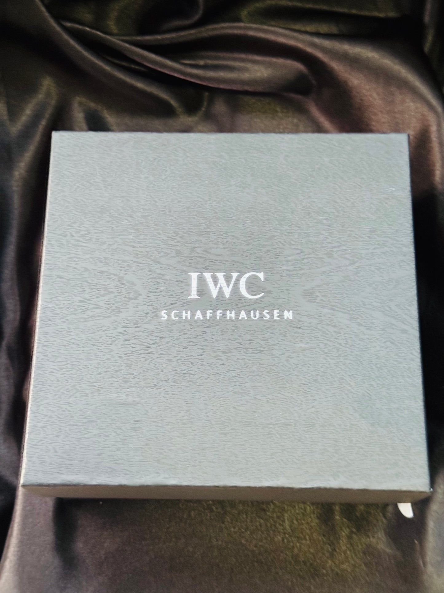 ELEGANTE Y EXCLUSIVO RELOJ AUTOMÁTICO IWC PILOTS WATCH