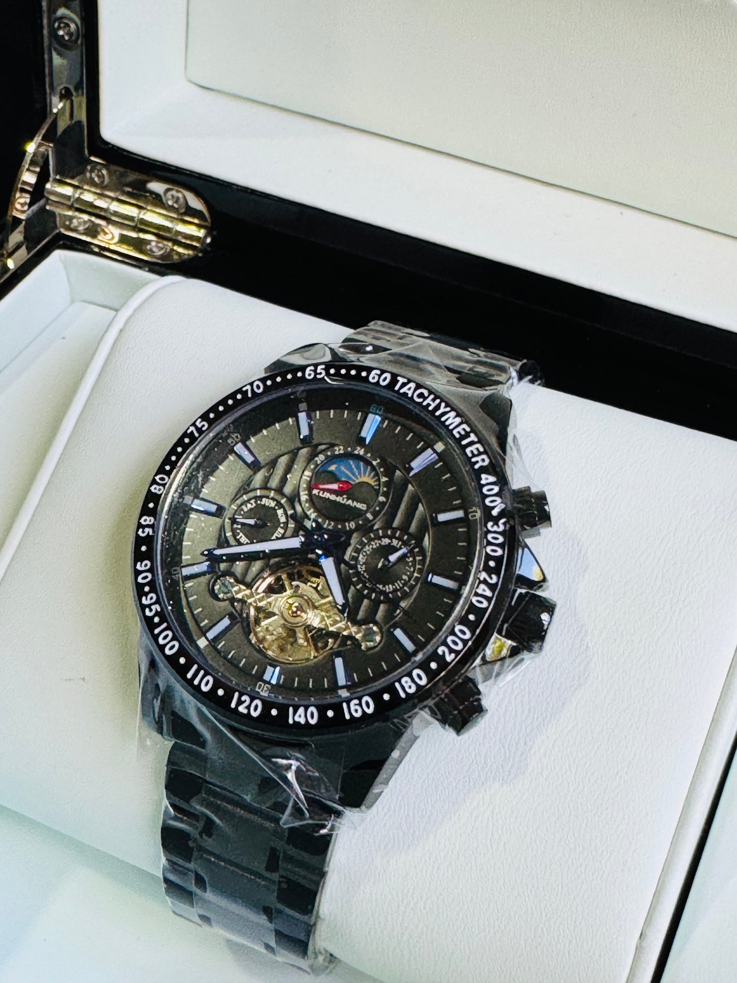 MULTINACIONAL RELOJ AUTOMÁTICO MECÁNICO-CALENDARIO 24 HRS LUNAR-TACÓMETRO-LUMINOSO-VENTANA TOURBILLON- DÍA DE LA SEMANA-CALENDARIO DIAL PEQUEÑO- ETC, ETC!