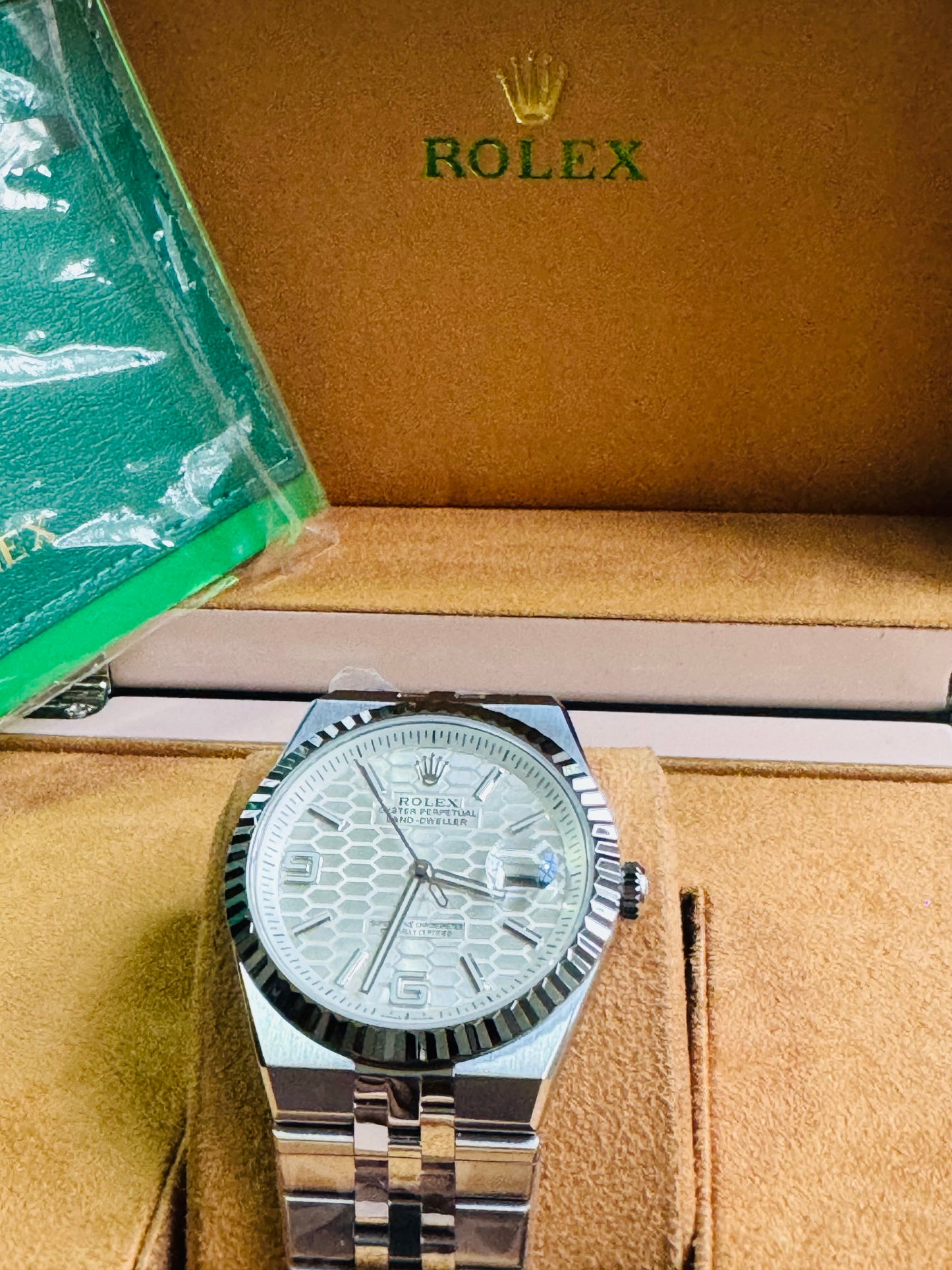 ÚNICO Y EXCLUSIVO RELOJ ROLEX OYSTER PERPETUAL LAND DWELLER- FECHADOR-39 JOYAS 💎 -CRISTAL ZAFIRO- ULTIMO MODELO Y DISEÑO! MÁXIMA ELEGANCIA!!!