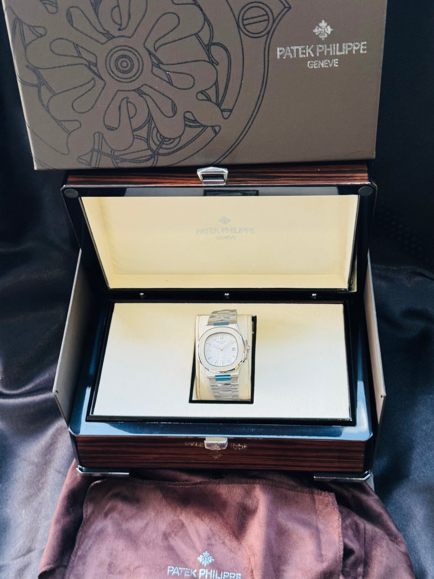 ELEGANCIA TOTAL  RELOJ AUTOMÁTICO PATEK PHILIPPE MULTIPLES COMPLICACIONES!