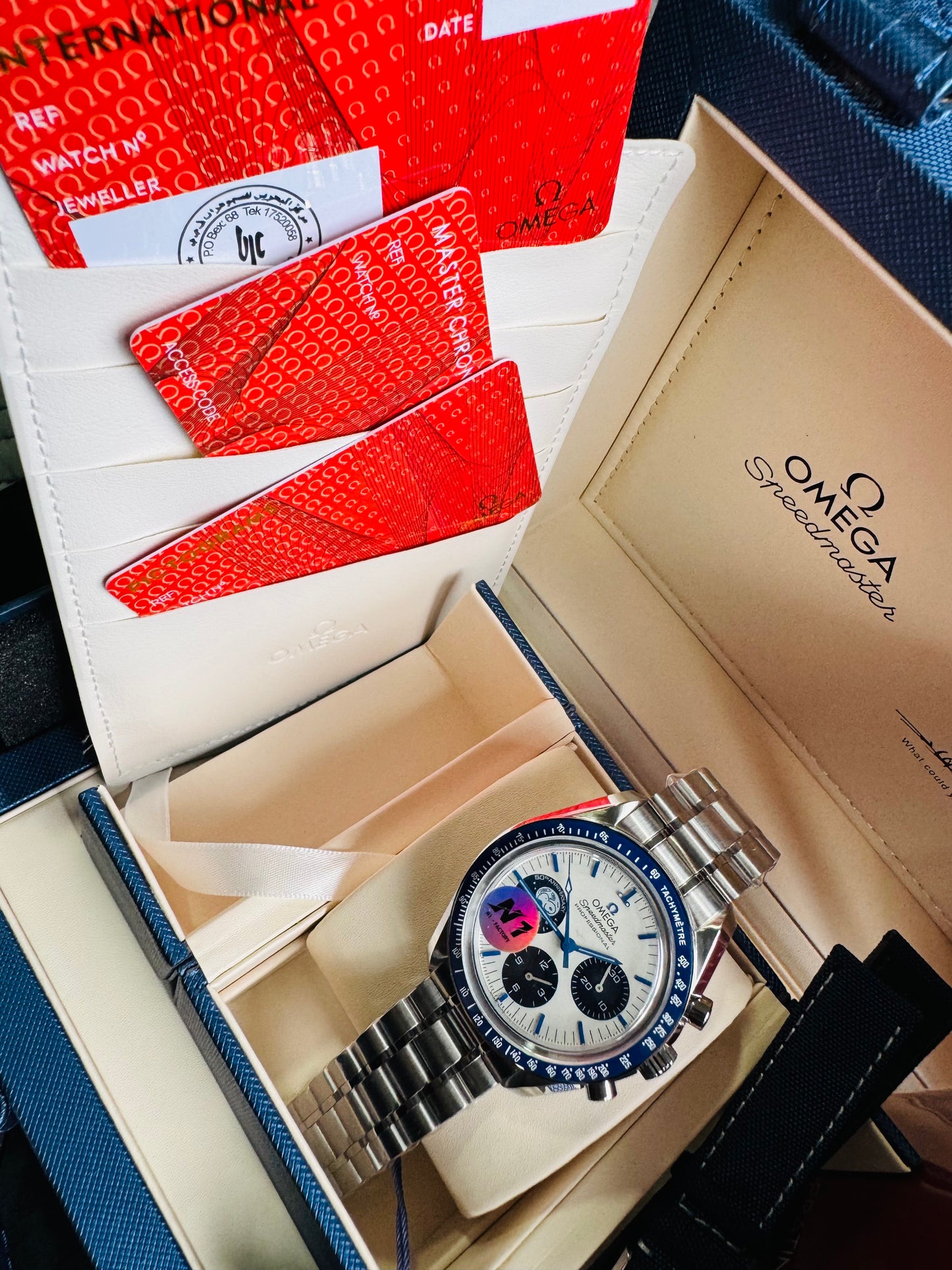 MÁXIMO LUJO!!! ESPECTACULAR DISEÑO OMEGA APOLLO XIlI- AUTOMÁTICO MECÁNICO-SPEED MASTER-PROFESSIONAL-EYES ON THE STARS- ORIGINAL MOVIMIENTO MECÁNICO TIERRA Y CÁPSULA ESPACIAL SNOOPY APOLLO XIII