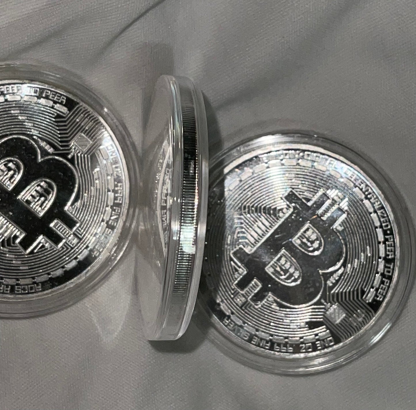 Hermoso Bitcoin de Plata de Ley .999 Intrincado Diseño! No Pierda la Oportunidad de Tener este Bello Símbolo de Matemática Pura!!! Lo más Escaso y Valioso qué Alguna vez Hemos tenido los seres Humanos! Última Disponible