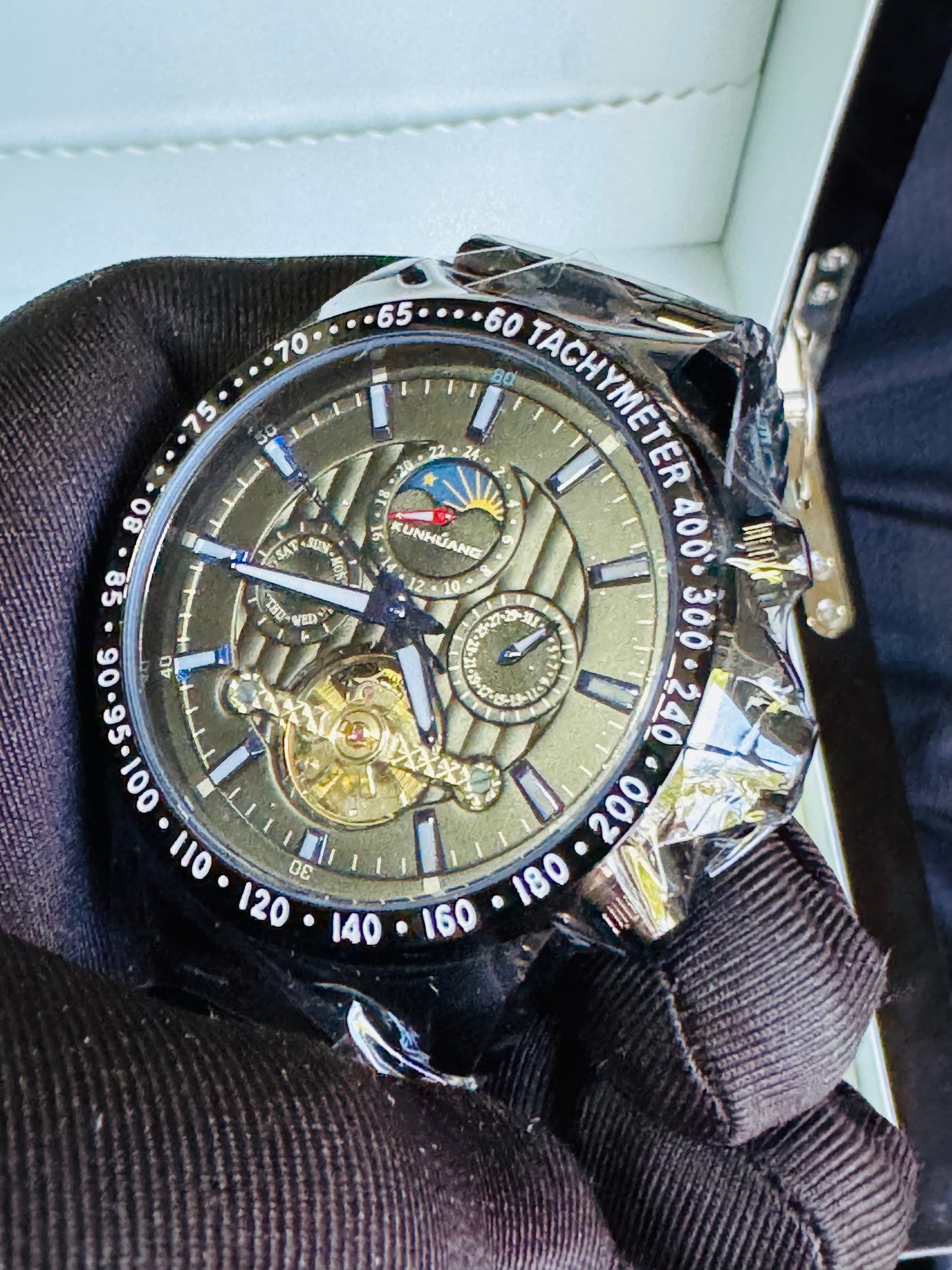MULTINACIONAL RELOJ AUTOMÁTICO MECÁNICO-CALENDARIO 24 HRS LUNAR-TACÓMETRO-LUMINOSO-VENTANA TOURBILLON- DÍA DE LA SEMANA-CALENDARIO DIAL PEQUEÑO- ETC, ETC!