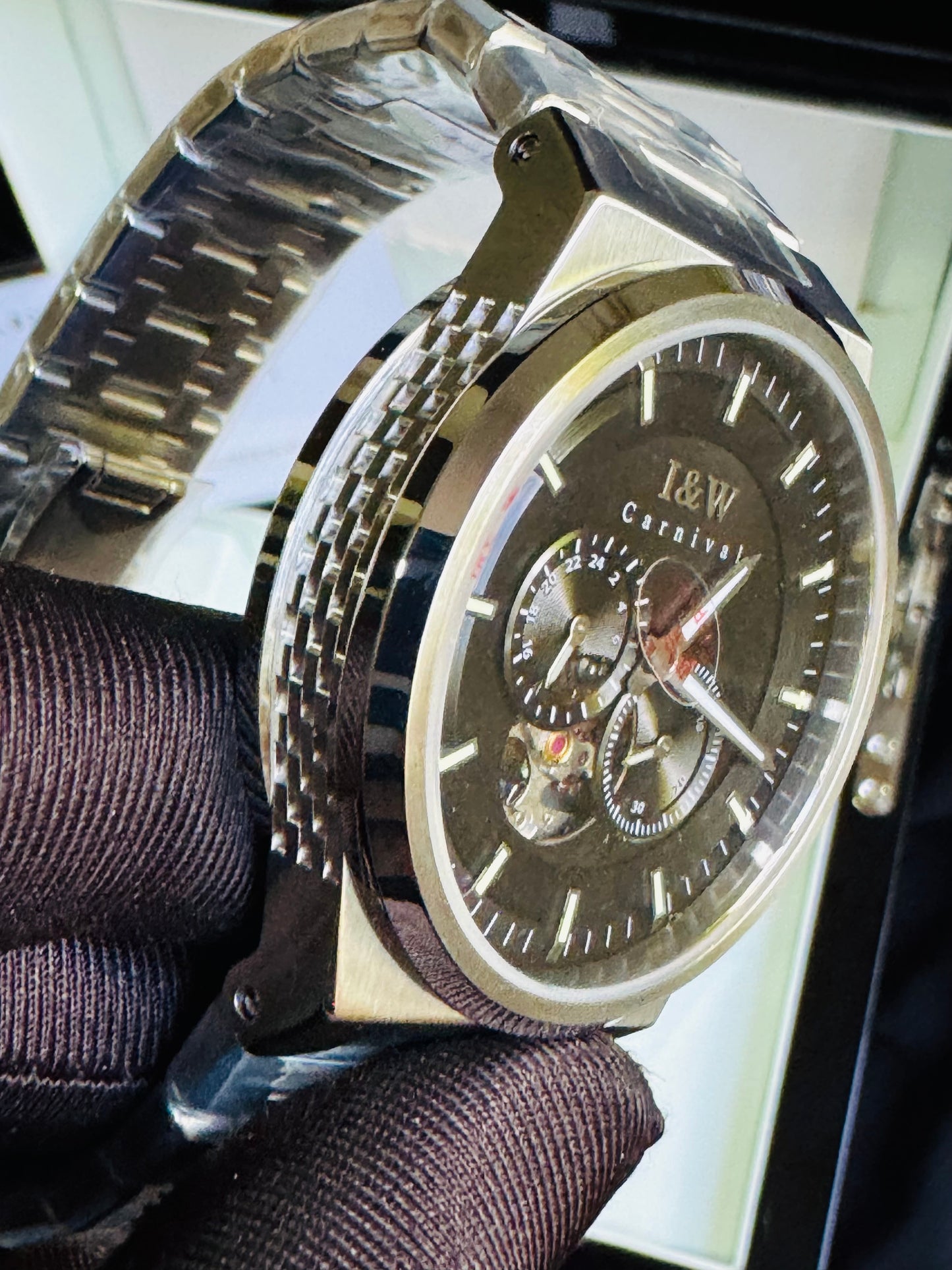 SOFISTICADO RELOJ AUTOMÁTICO I&W- CRISTAL ZAFIRO-LUMINOSO-PEQUEÑA VENTANA TOURBILLON-PEQUEÑOS DIALES SEGUNDERO Y 24 HRS. RESISTENTE AL AGUA- ALTA CALIDAD!!!