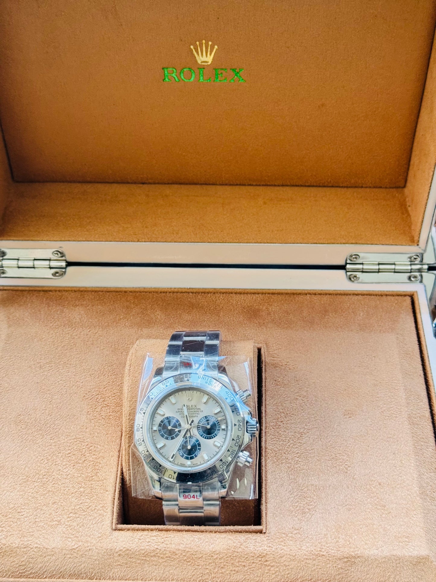 Hermoso Reloj DAYTONA Automático Mecánico Tono Oro Blanco-Máxima Elegancia!