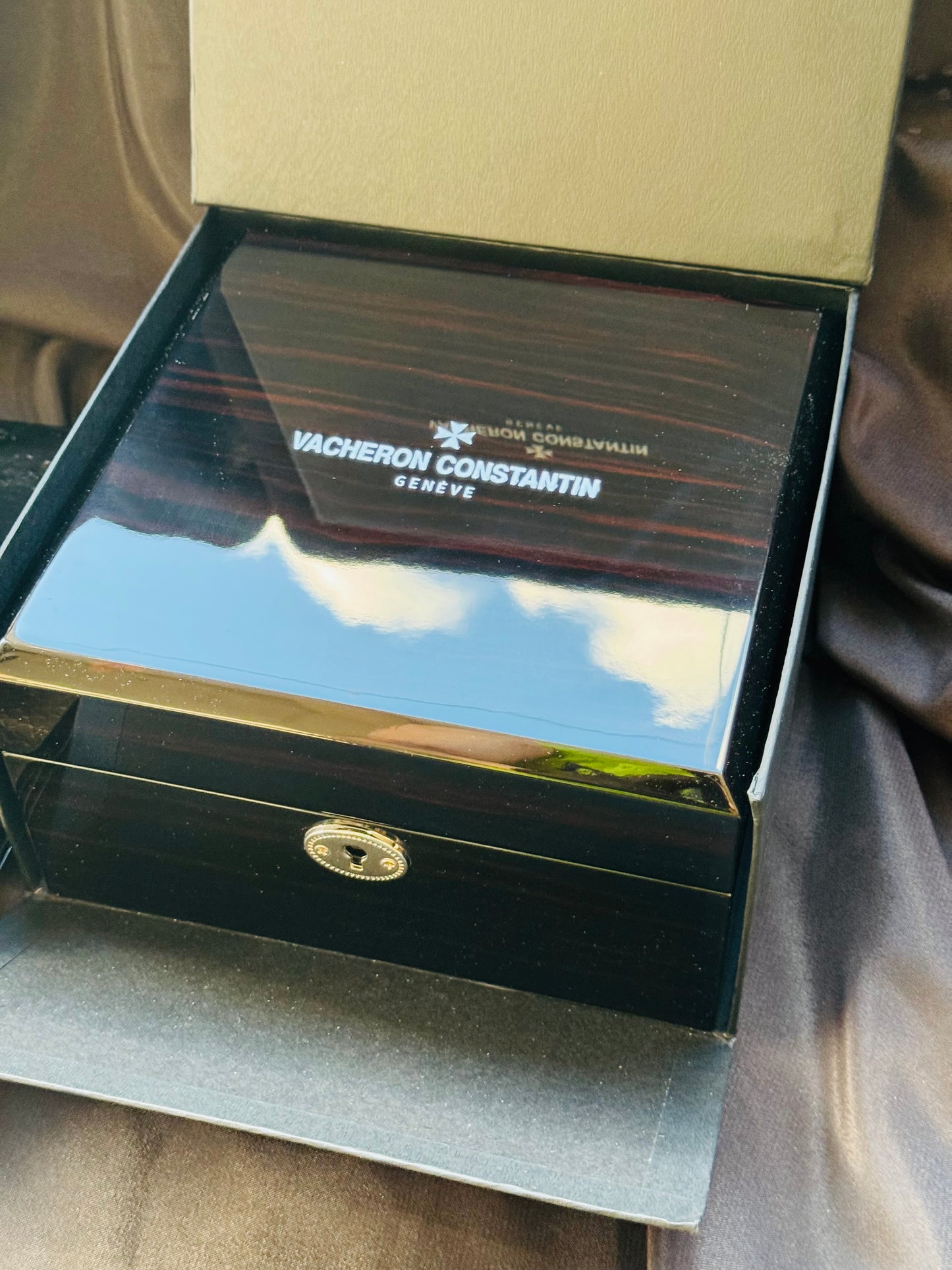 ELEGANTE Y SOFISTICADO DISEÑO RELOJ AUTOMÁTICO VACHERON CONSTANTINE
