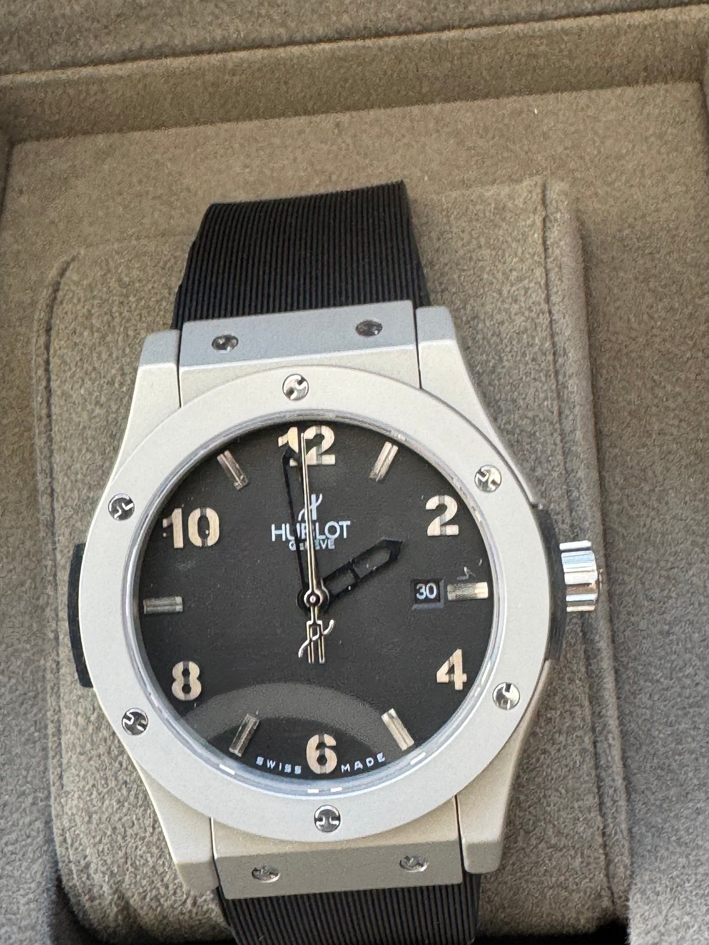 ELEGANTE Y SOFISTICADO DISEÑO RELOJ AUTOMÁTICO MECÁNICO HUBLOT EDICIÓN ESPECIAL CLÁSSIC FUSION