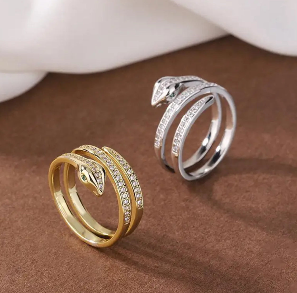Hermoso Anillo Unitalla- Unisex- Hipoalergenico- Perfecto para Regalo! Favor de pedir información por WhatsApp al 99 81 92 84 65