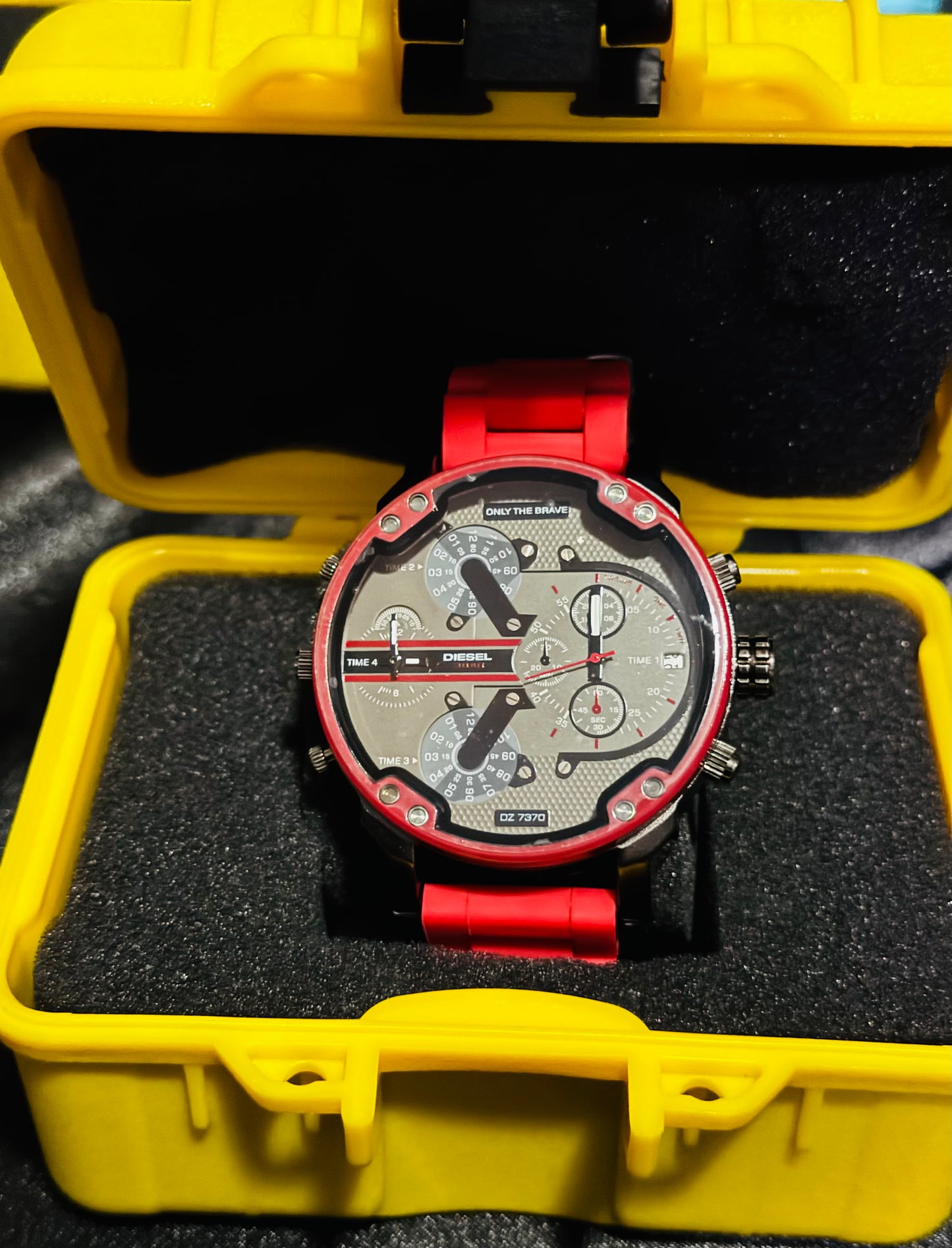 Reloj MR DADDY Diesel Grande y Pesado ! Disponible en 7 Modelos Diferentes!

Información por WhatsApp 99 81 92 84 65


NOTA:

No se hacen envíos 🚚  📦 💨!

Las Ventas son solo en Cancún

Nuestro Lema: No somos Números!