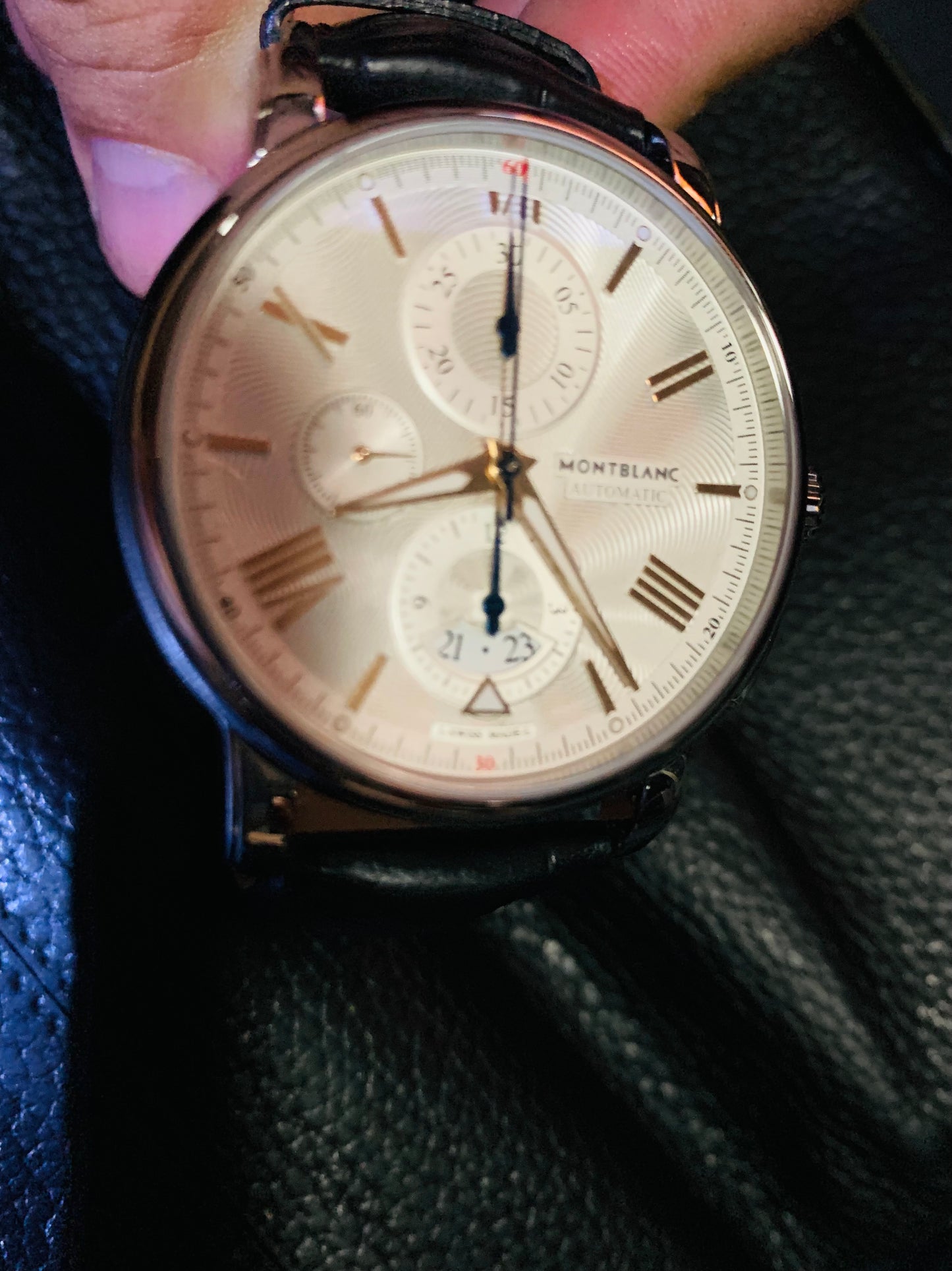 Máxima Elegancia Reloj 💯% Original Automático Mecánico Star Light! 25 Joyas 💎 Carátula Texturizada Blanca Manecillas Y Diales en Oro 18K Cronógrafo-Cronómetro- Fechador-Etcétera