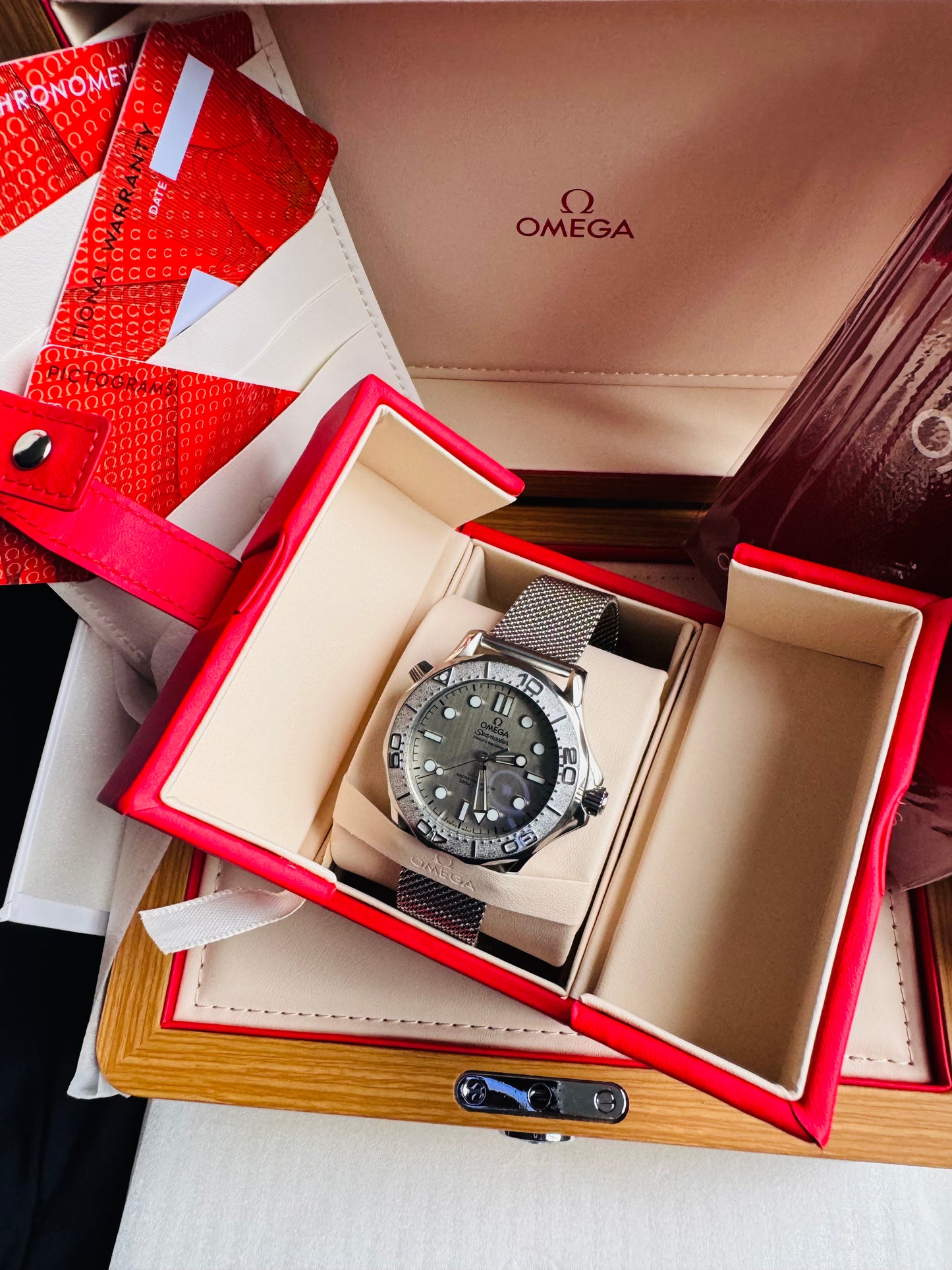 HERMOSO RELOJ AUTOMÁTICO MECÁNICO OMEGA SEAMASTER ACABADO DIAMANTADO